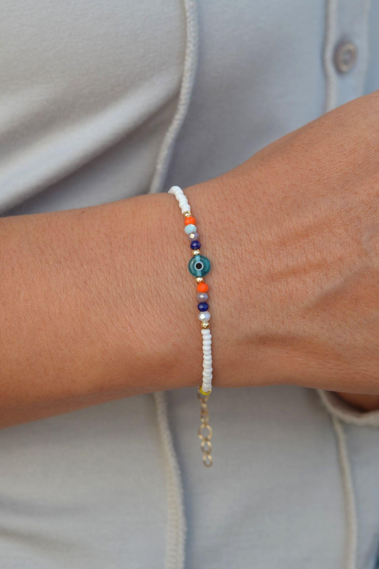 Küçük Nazar Boncuklu Beyaz Bileklik