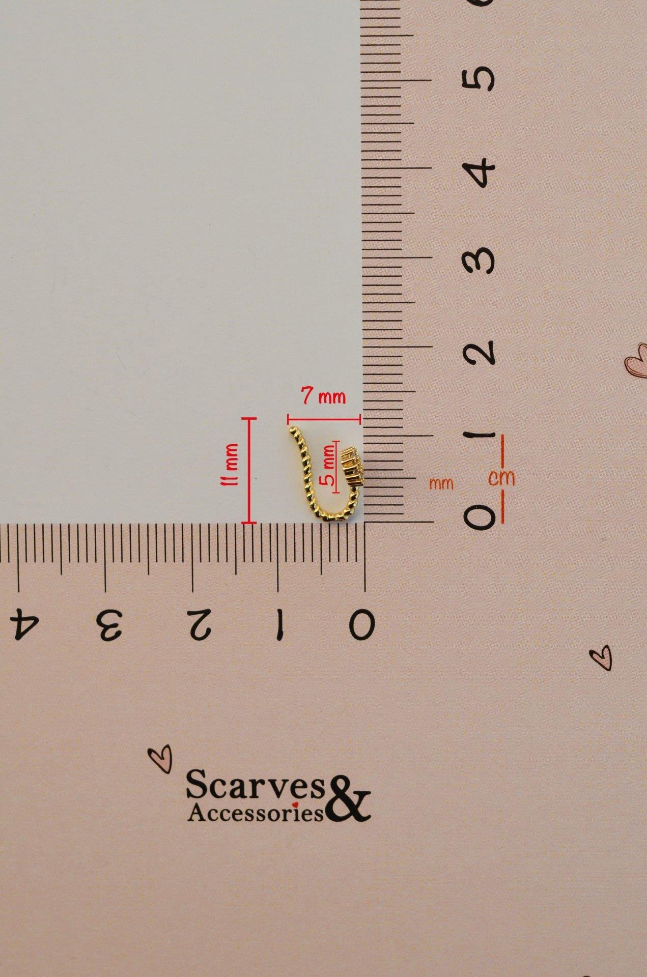 Mini Papatya Sıkıştırmalı Hızma Gold Mini Papatya Sıkıştırmalı Kıkırdak Küpesi