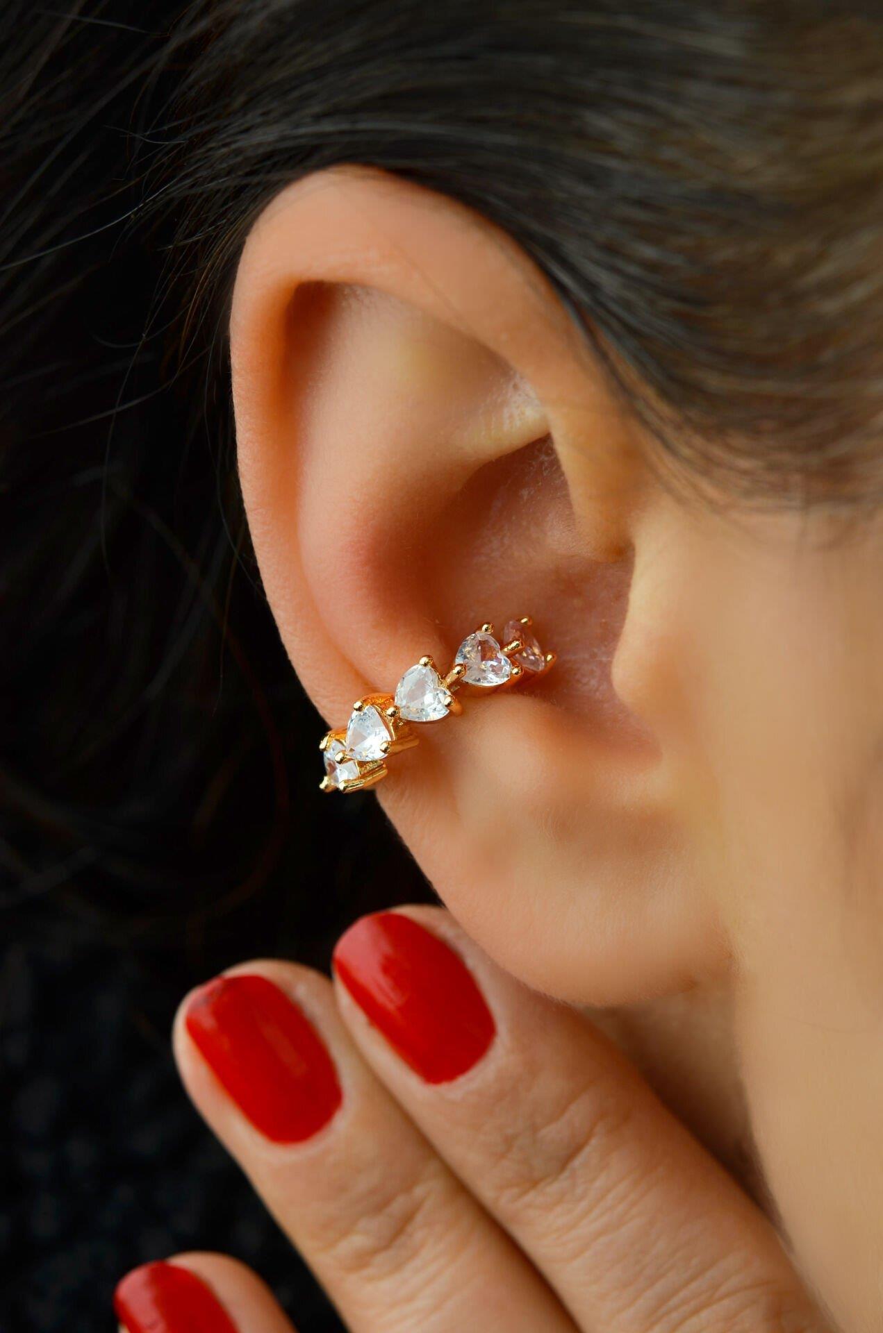 Sıkıştırmalı Kıkırdak Küpesi Kalpli Earcuff