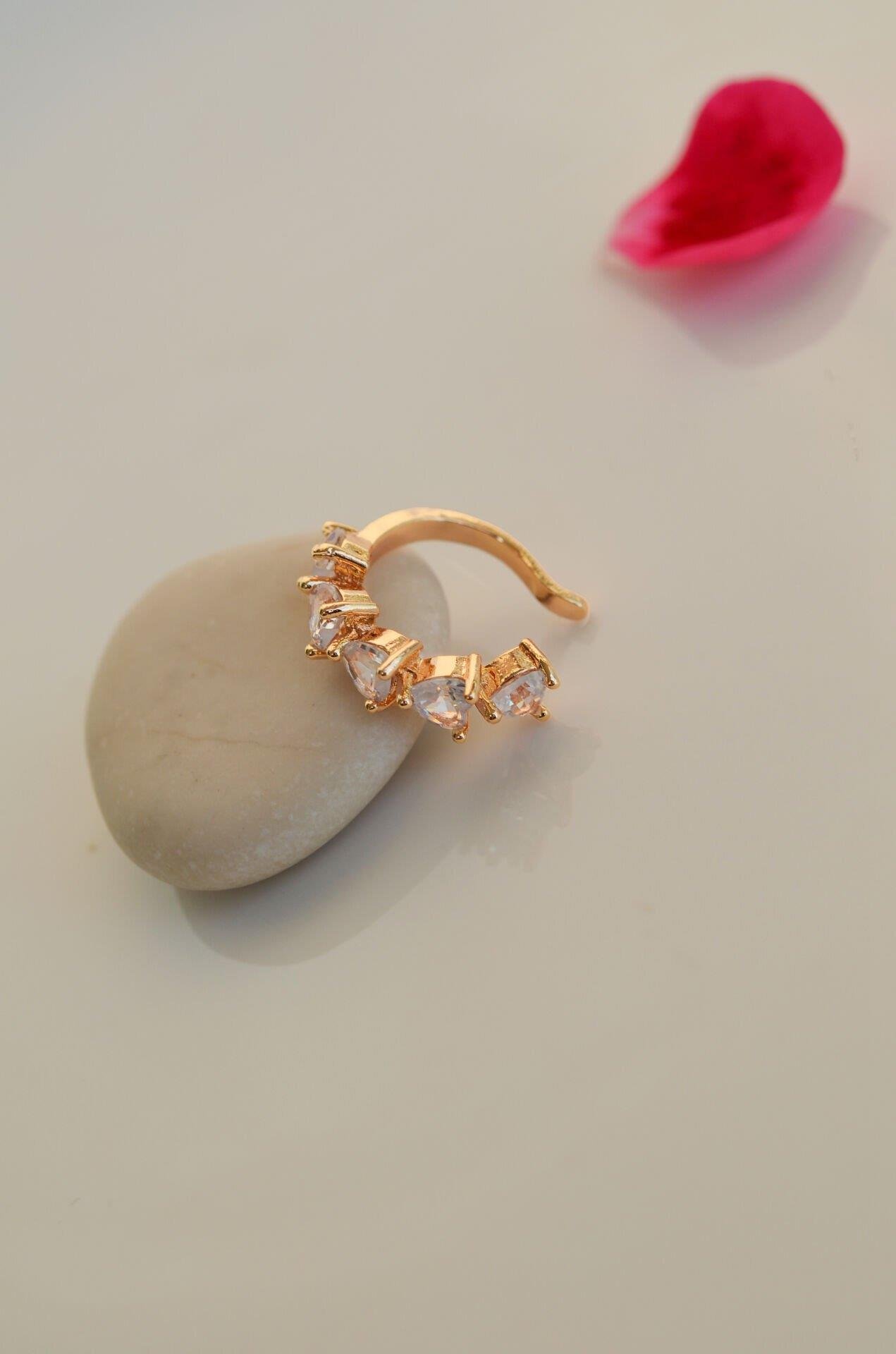 Sıkıştırmalı Kıkırdak Küpesi Kalpli Earcuff