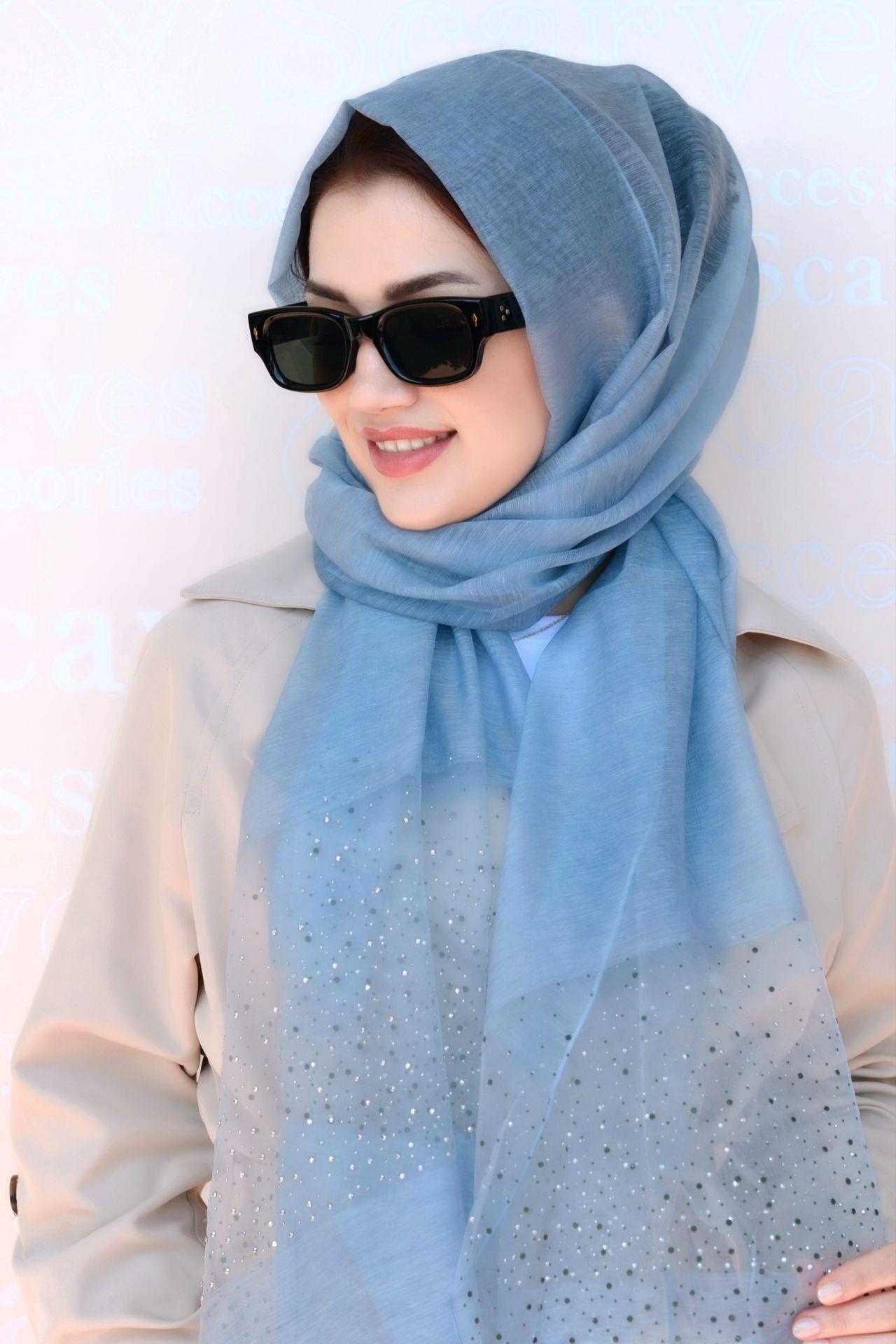 Taşlı Açık Mavi Renk İpek Şal