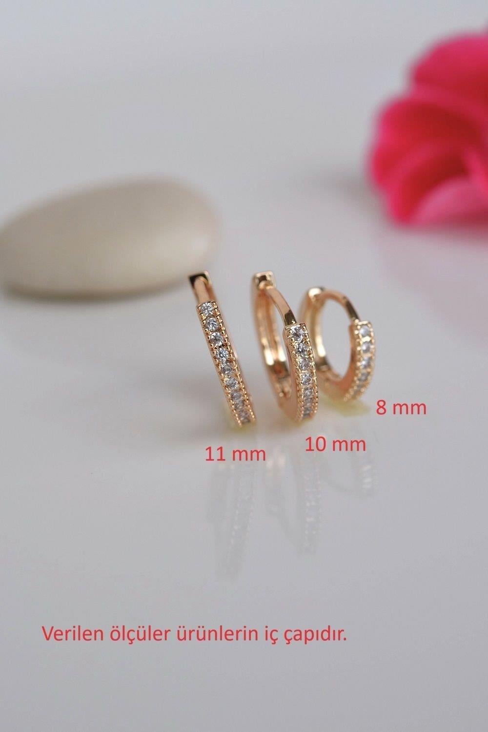 Taşlı Minimal Halka Küpe Seti 3 Parça