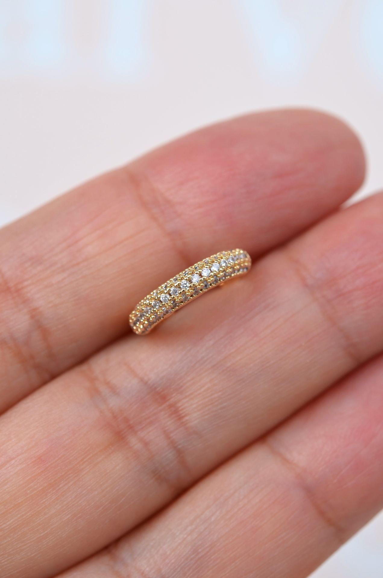 Taşlı Sıkıştırmalı Kıkırdak Küpe Earcuff