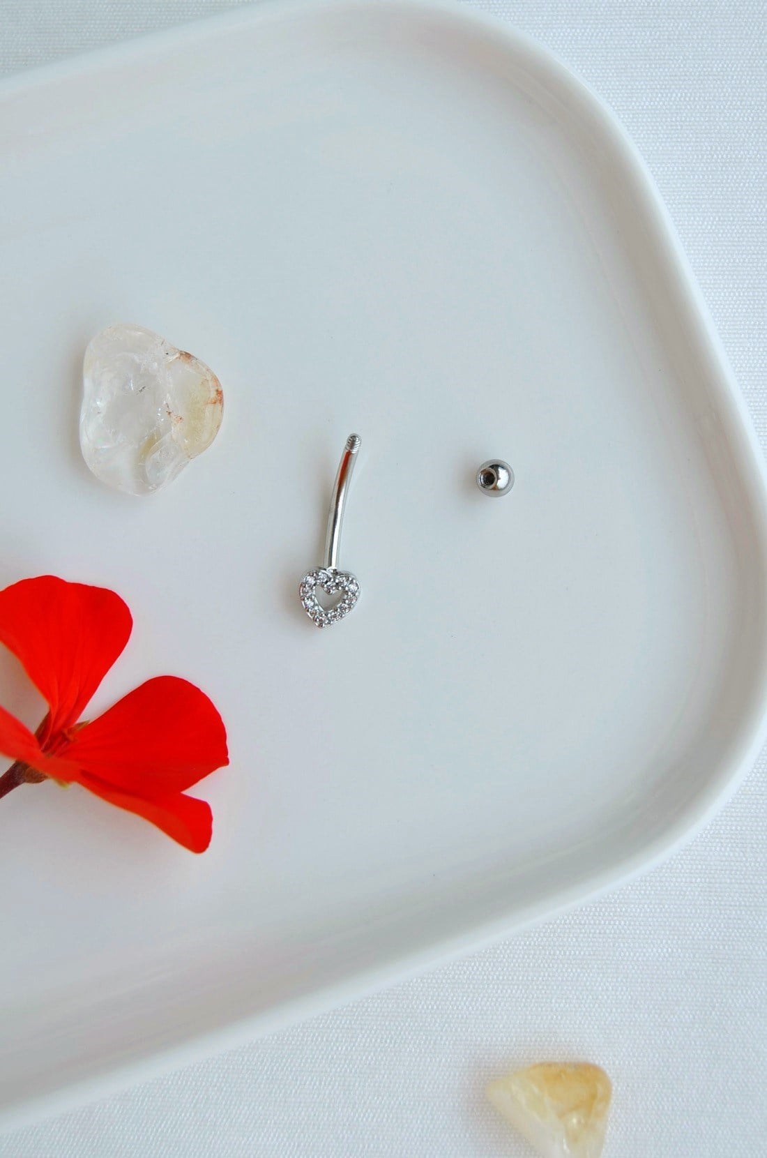 Uzun Bar Kalp Figürlü Göbek Piercingi %100 Çelik 12 mm