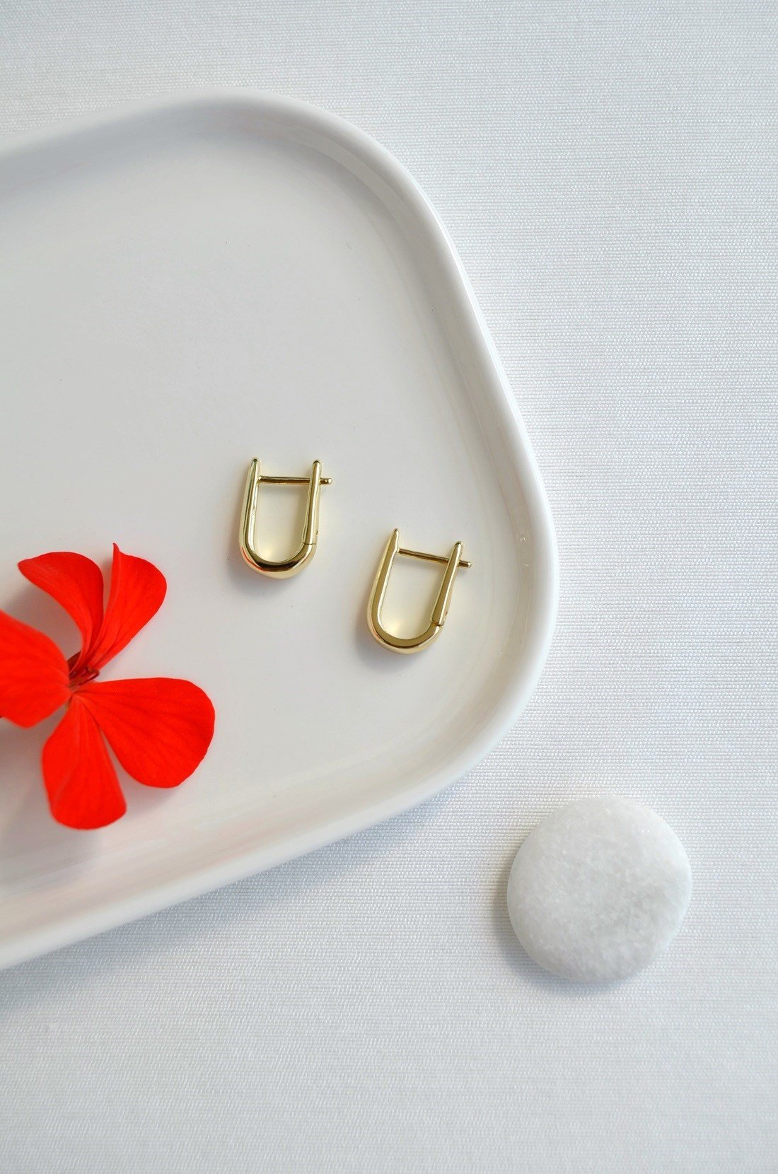 Xuping Mini Oval Halka Küpe 14K Gold Renk Minimal Küpe 1 Çift
