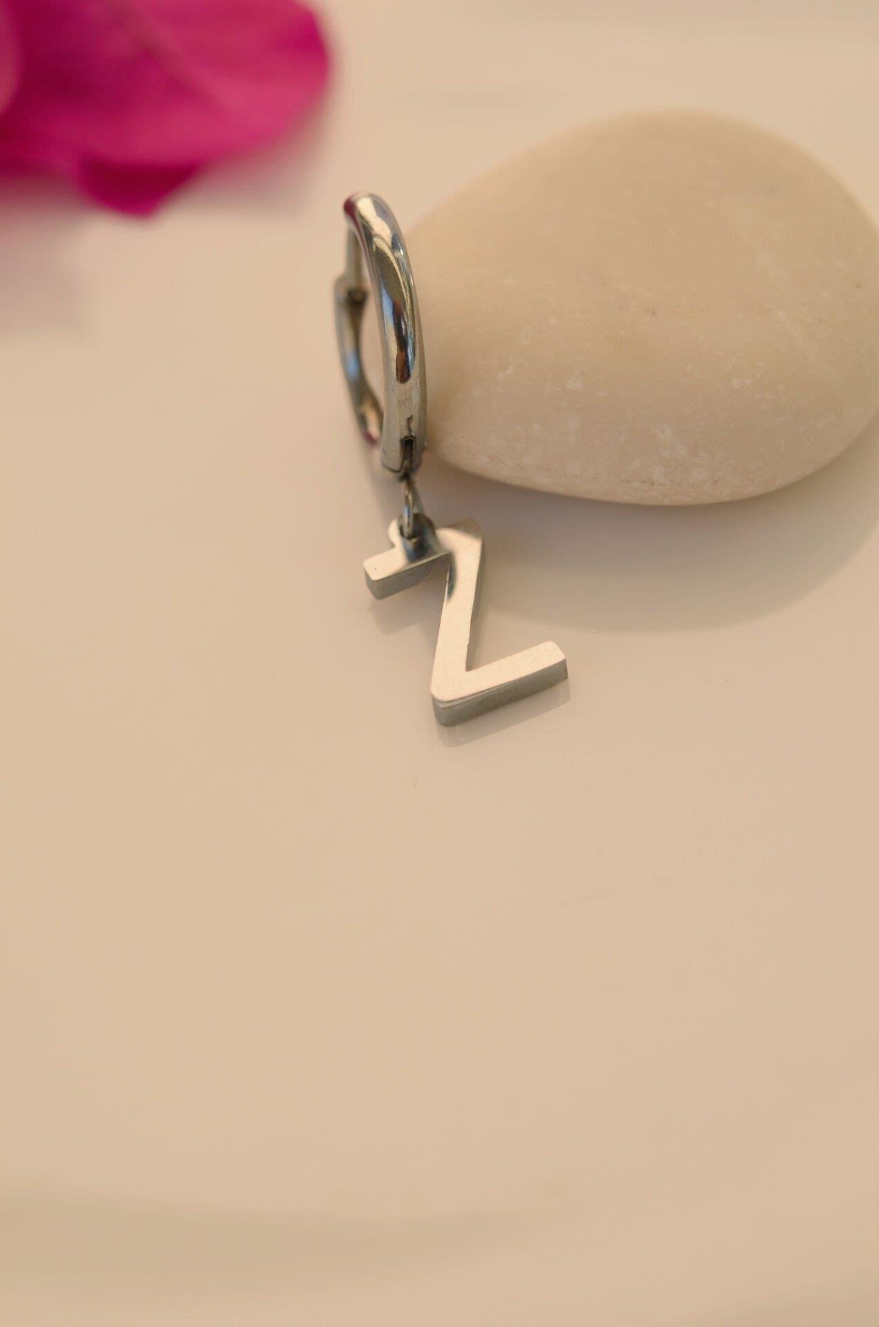 Z Harfi Çelik Küpe Tekli