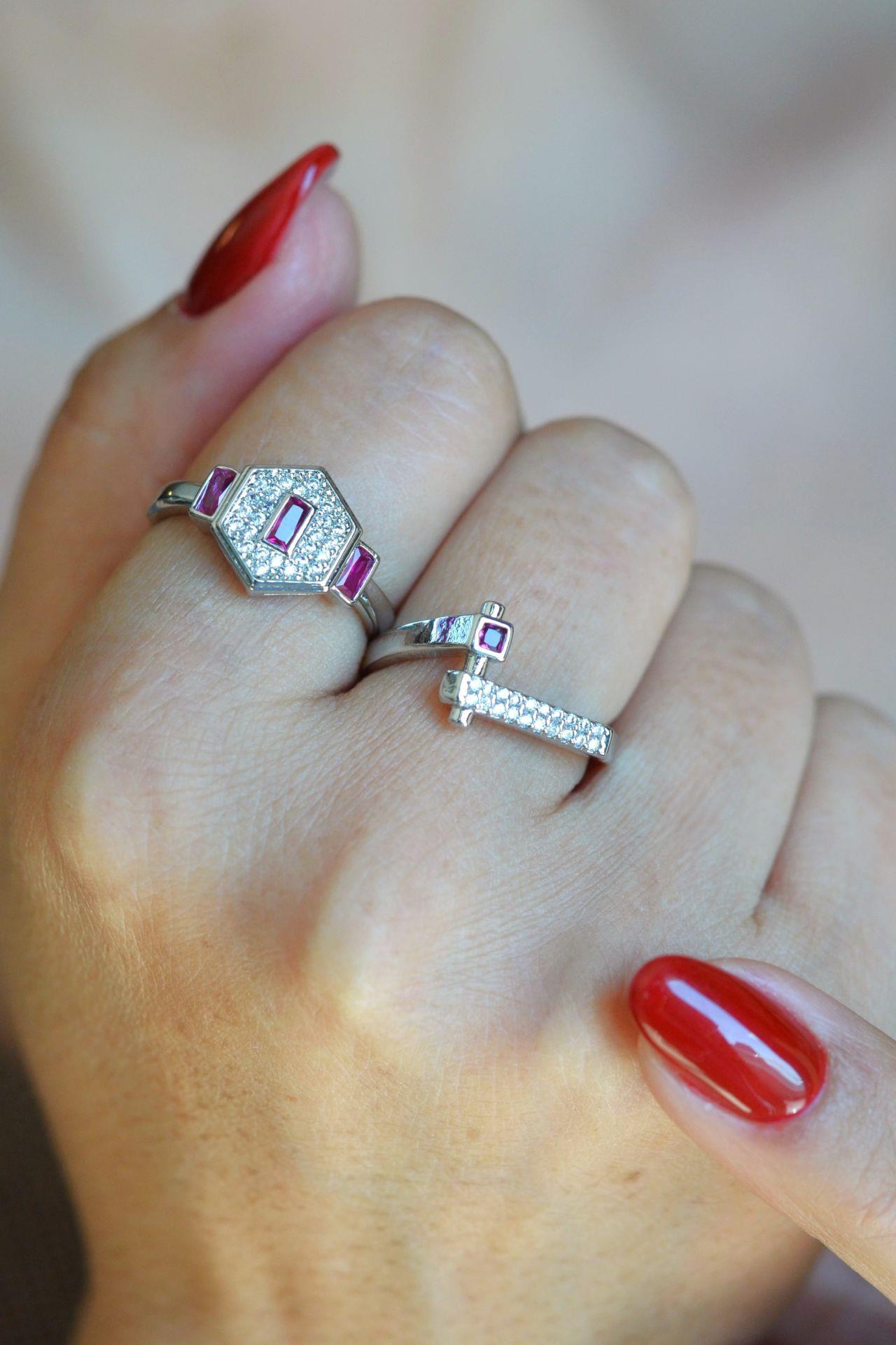 Zirkon Taşlı Altıgen Model Yüzük Seti 2 Parça Gümüş Renk Fuşya Taşlı Retro Yüzük Seti