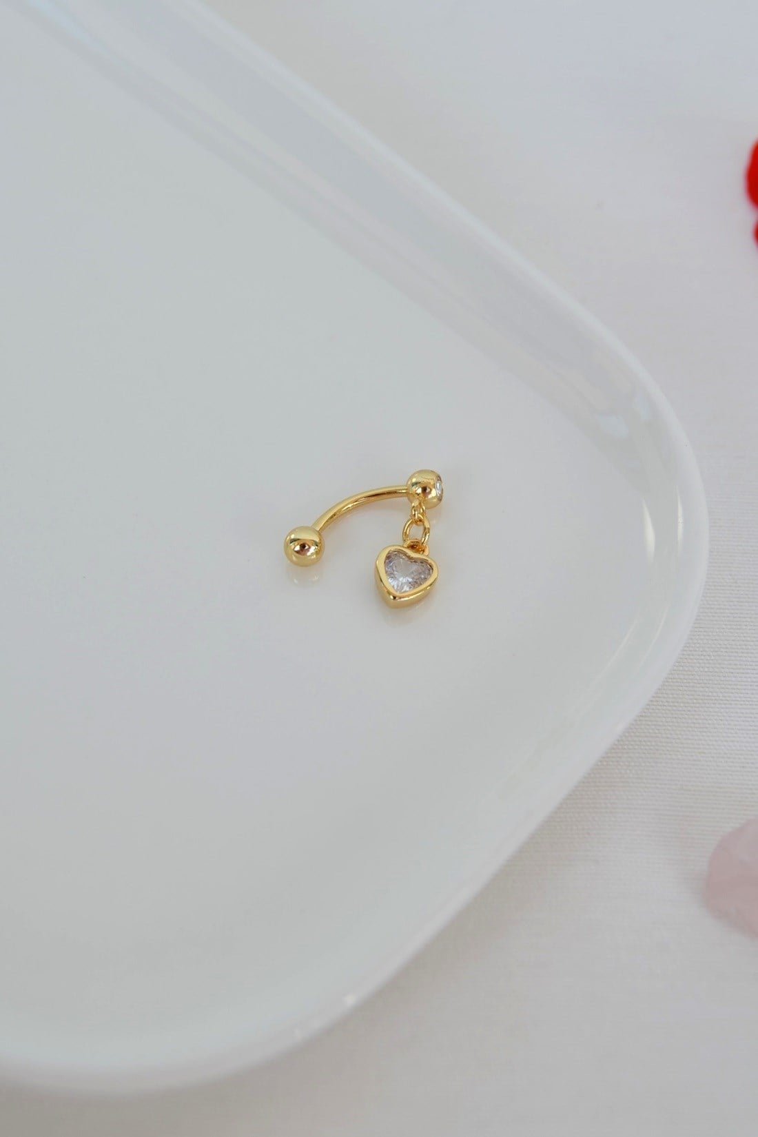 Zirkon Taşlı Kalp Charm Sallantılı Rook Piercing Çelik Bar 1.2 mm