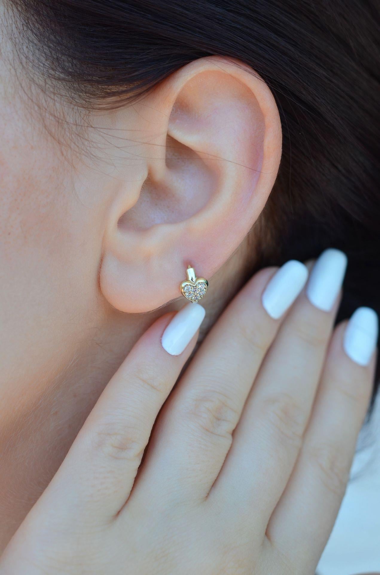 Zirkon Taşlı Kalp Helix Piercing Tragus Kıkırdak Lob Küpesi Tek Adet