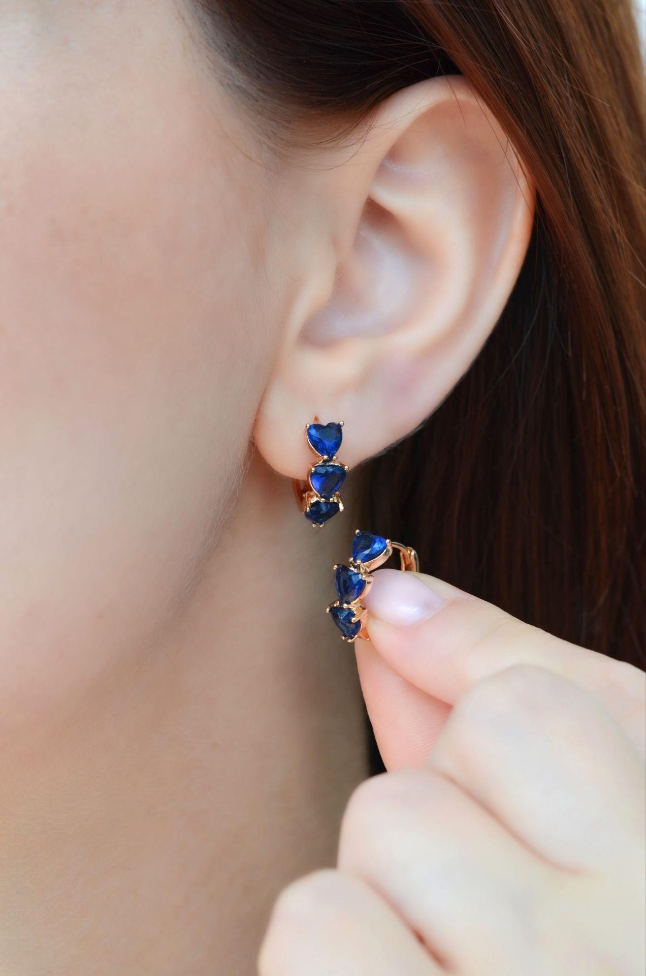 Zirkon Taşlı Lacivert Kalpli Küpe Lacivert Taşlı Halka