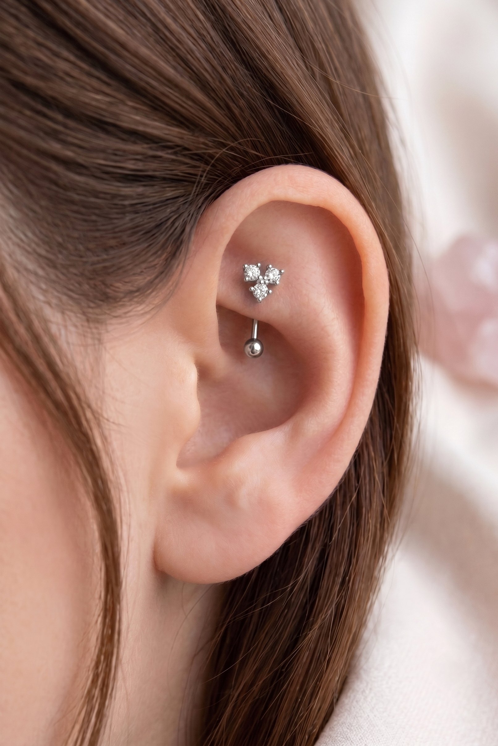 Zirkon Taşlı Üçtaşlı Rook Piercing Çelik Bar 1 mm