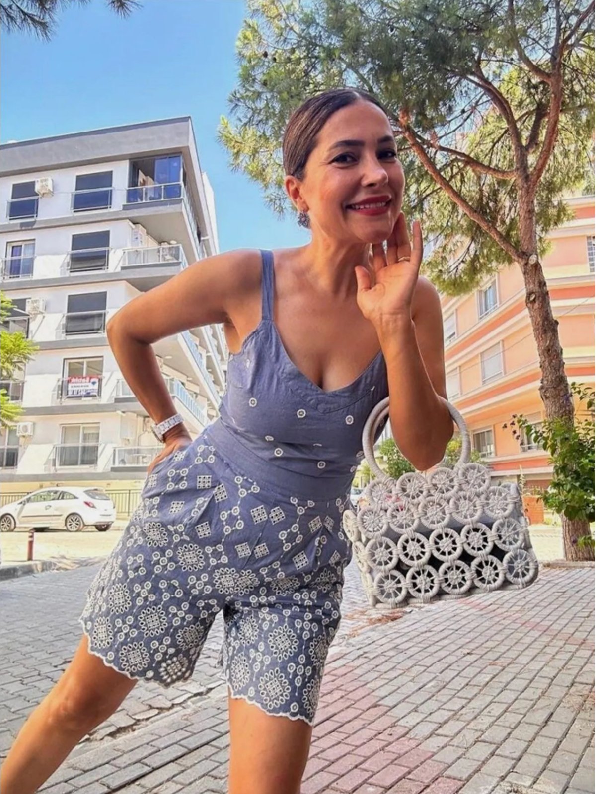 Sırttan Bağcıklı Tulum