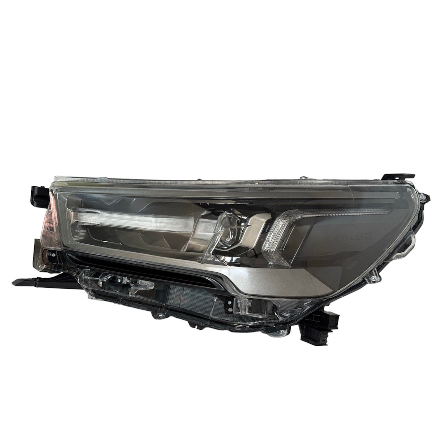FAR HILUX REVO 21-24 LH (MERCEKLİ/İÇİ KOYU GRİ/ KROM MERCEK)/(HILUX YAZILI-INVINCIBLE) - MATSUBA-T - 81150-YP080