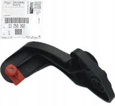 Opel Corsa D Arka Tampon Orta Ayağı Orijinal Psa 13250392