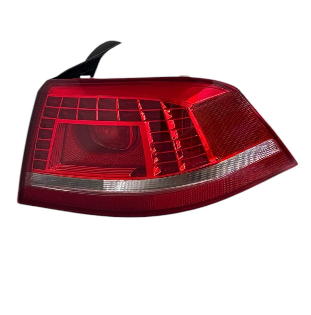 STOP PASSAT B7 11-14 DIŞ RH (LEDLİ) - MATSUBA-T - 3AE945208B