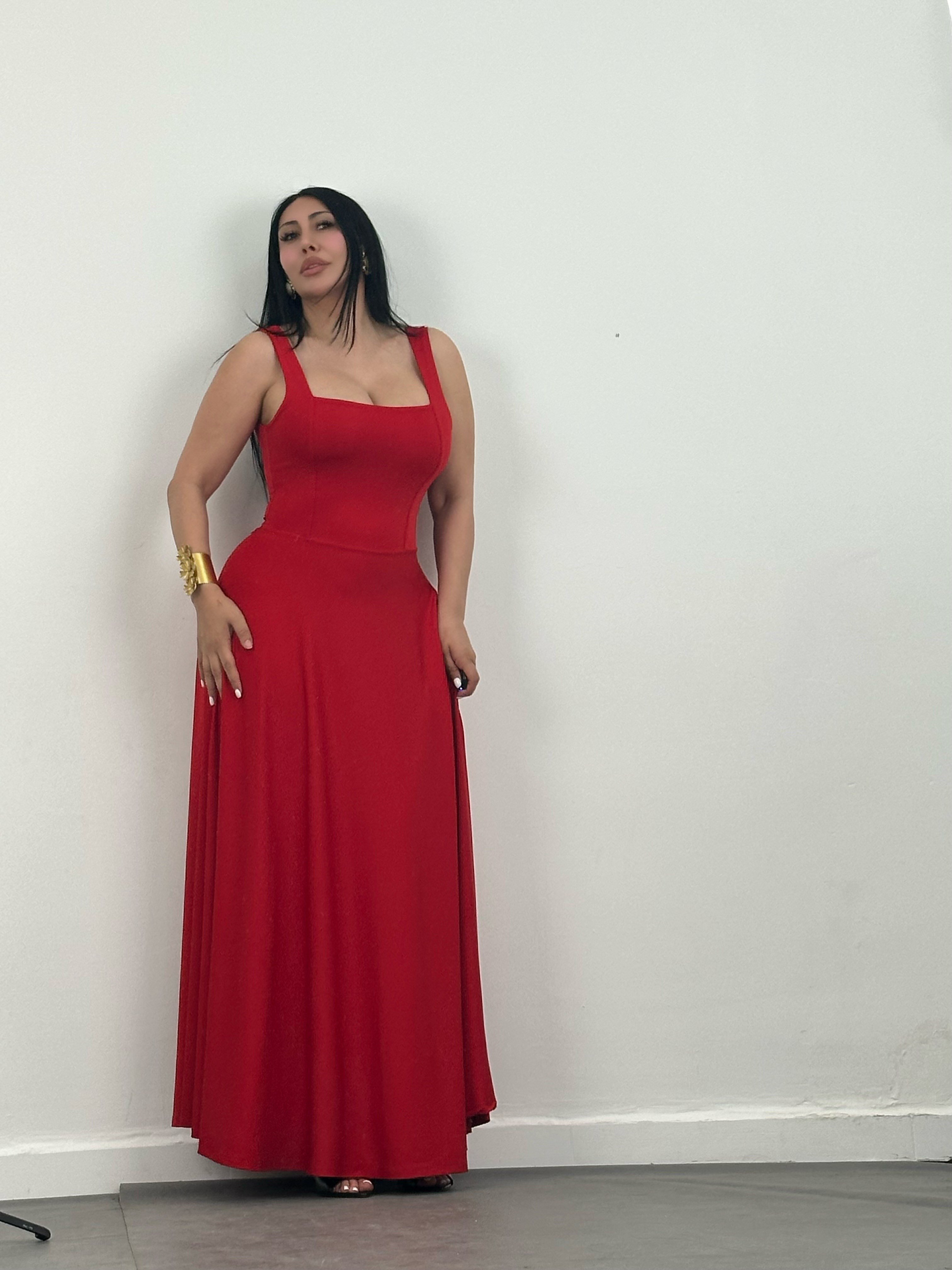 Askılı Kare Yaka Maxi Elbise