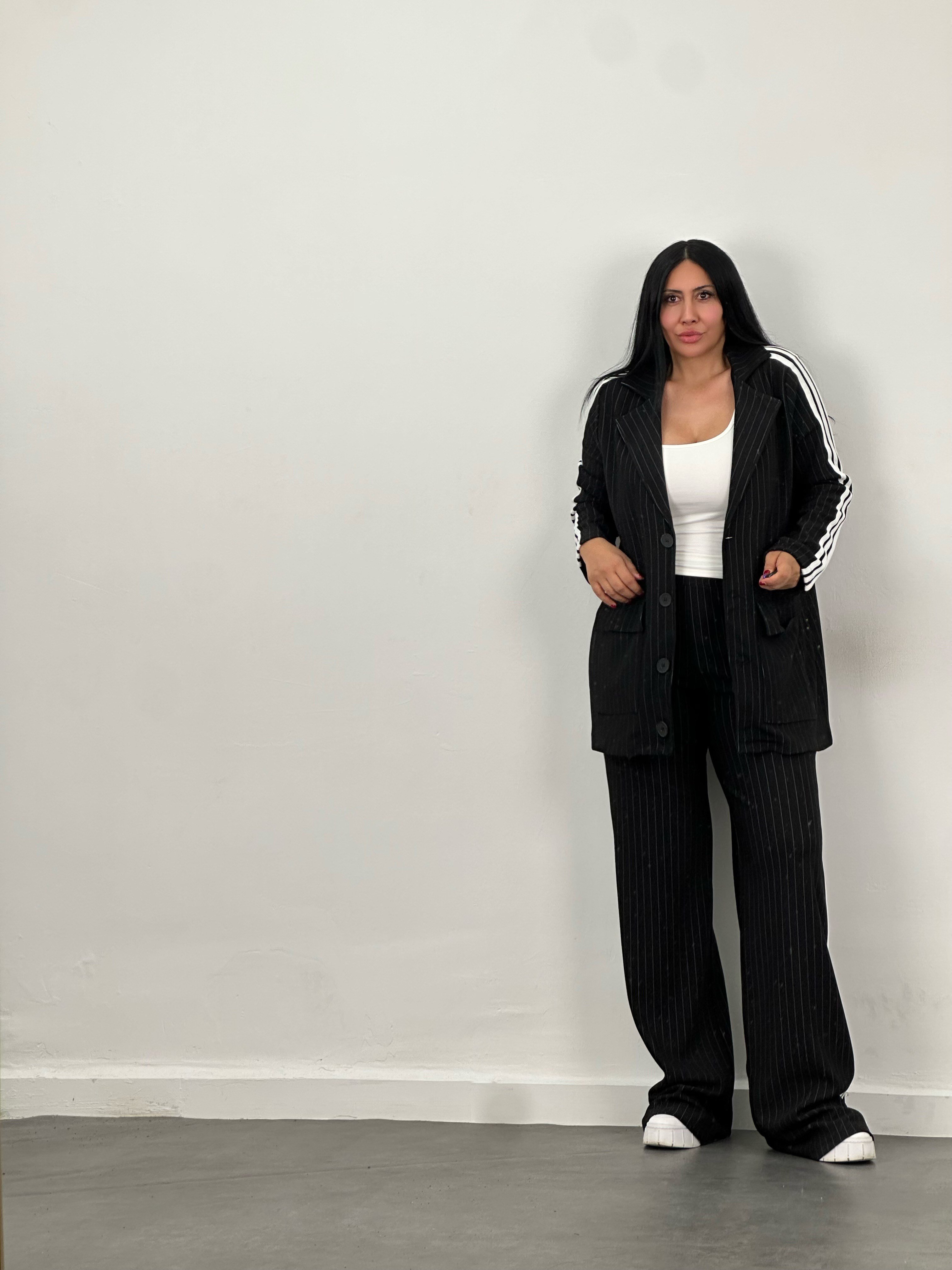 Çizgili Şerit Detaylı Blazer & Pantolon Takım