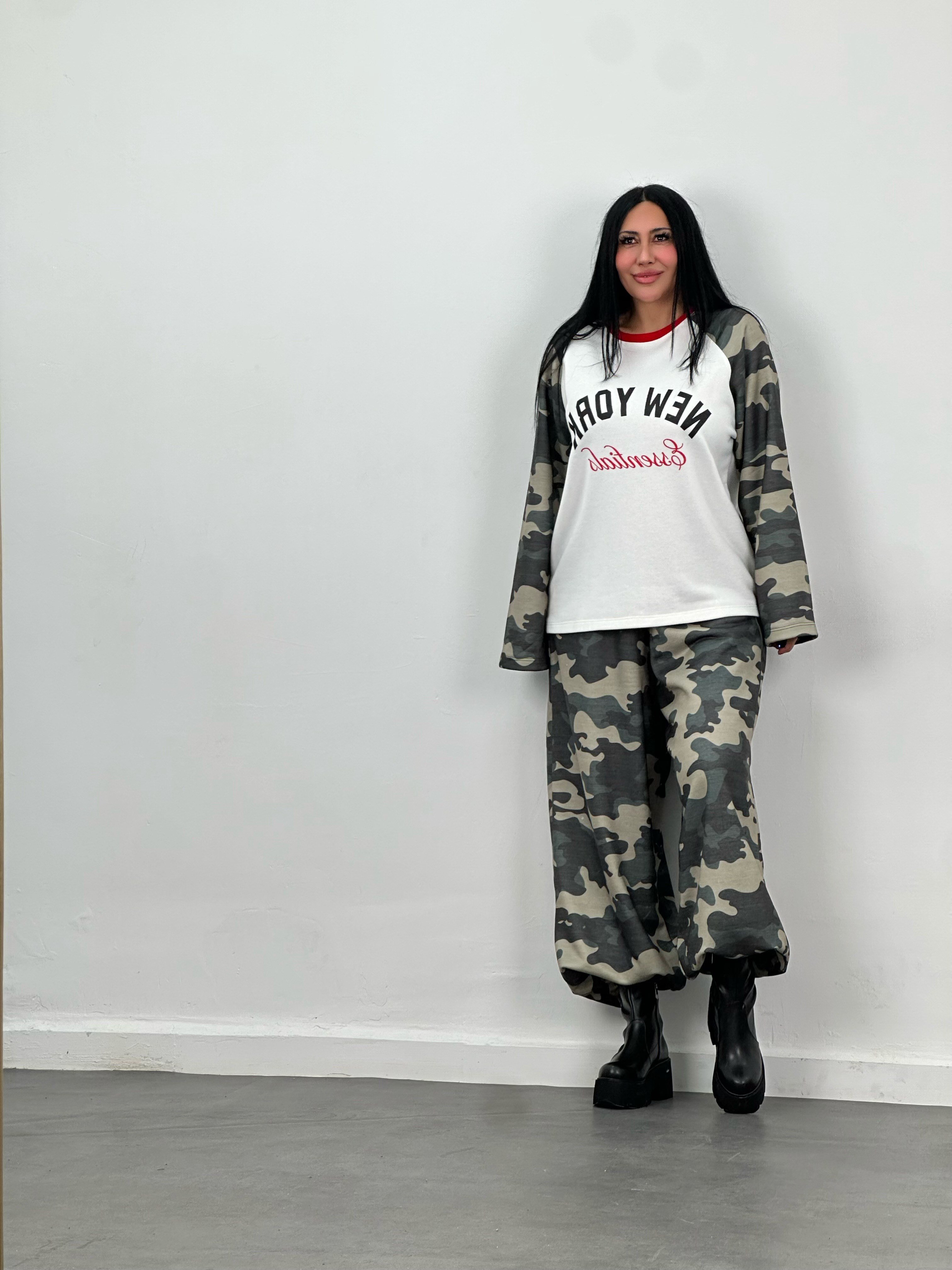 Kamuflaj Desenli Oversize Sweat & Bol Paça Pantolon 2'li Takım