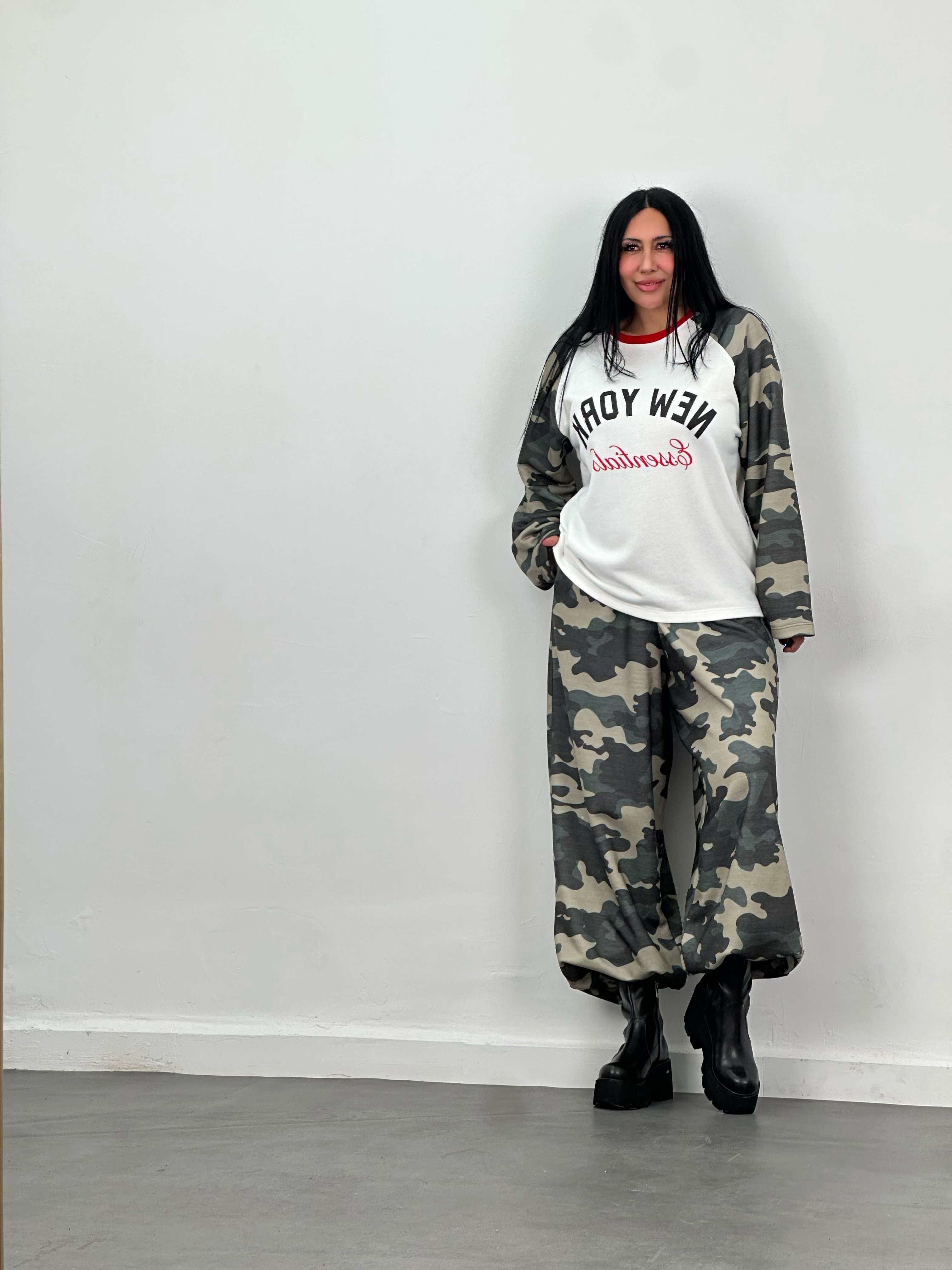 Kamuflaj Desenli Oversize Sweat & Bol Paça Pantolon 2'li Takım