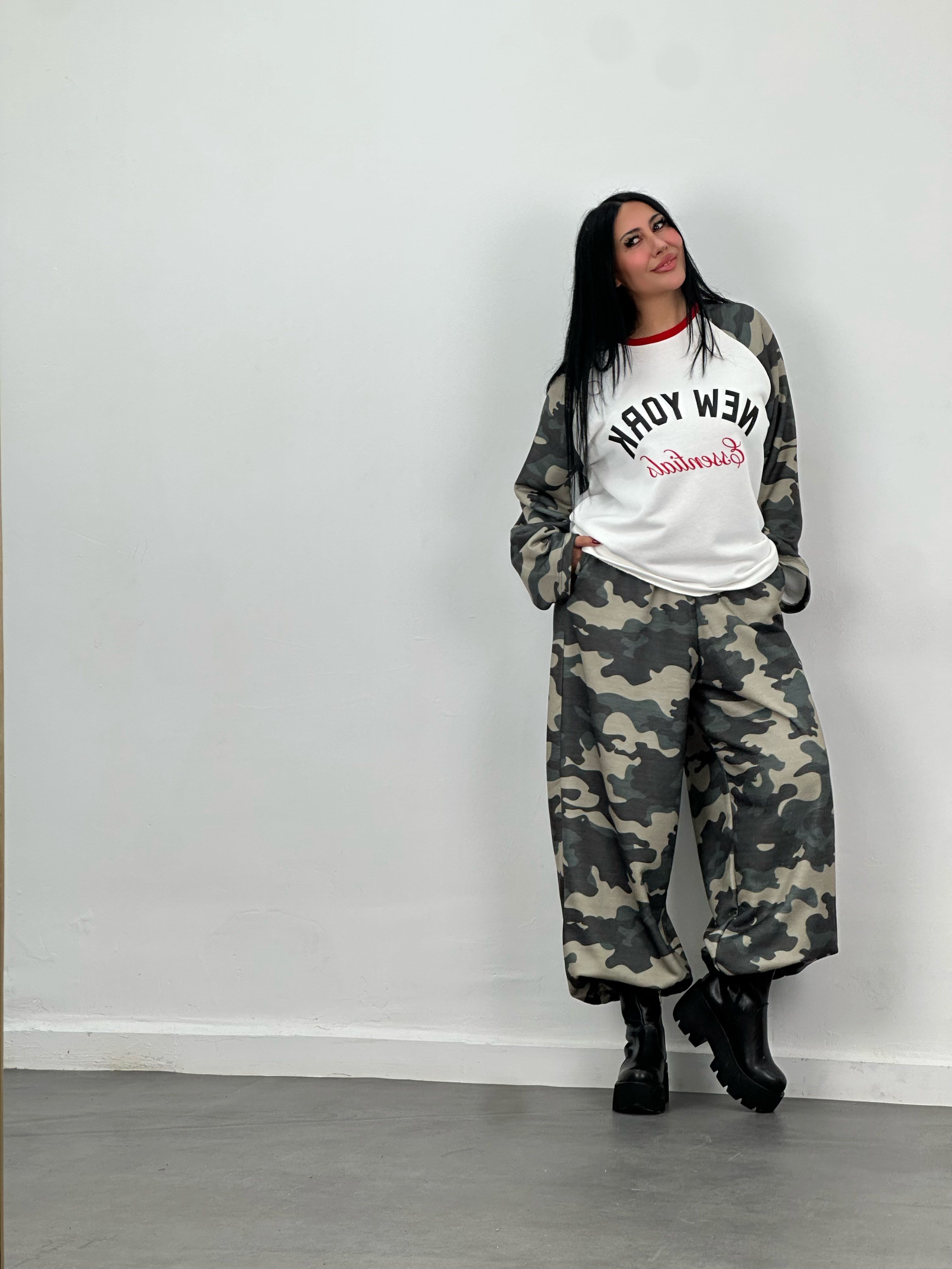 Kamuflaj Desenli Oversize Sweat & Bol Paça Pantolon 2'li Takım