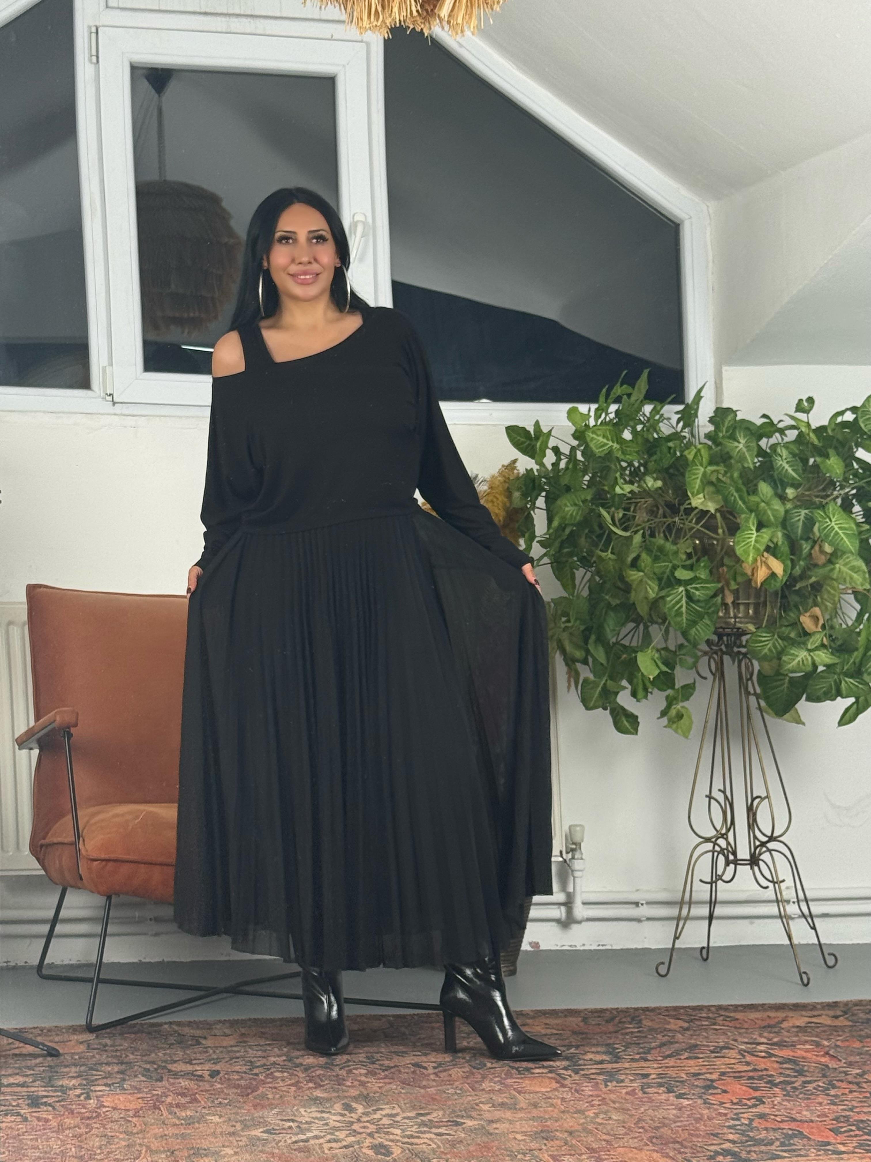 Pliseli Askılı Elbise & Yarasa Kol Bluz Takım