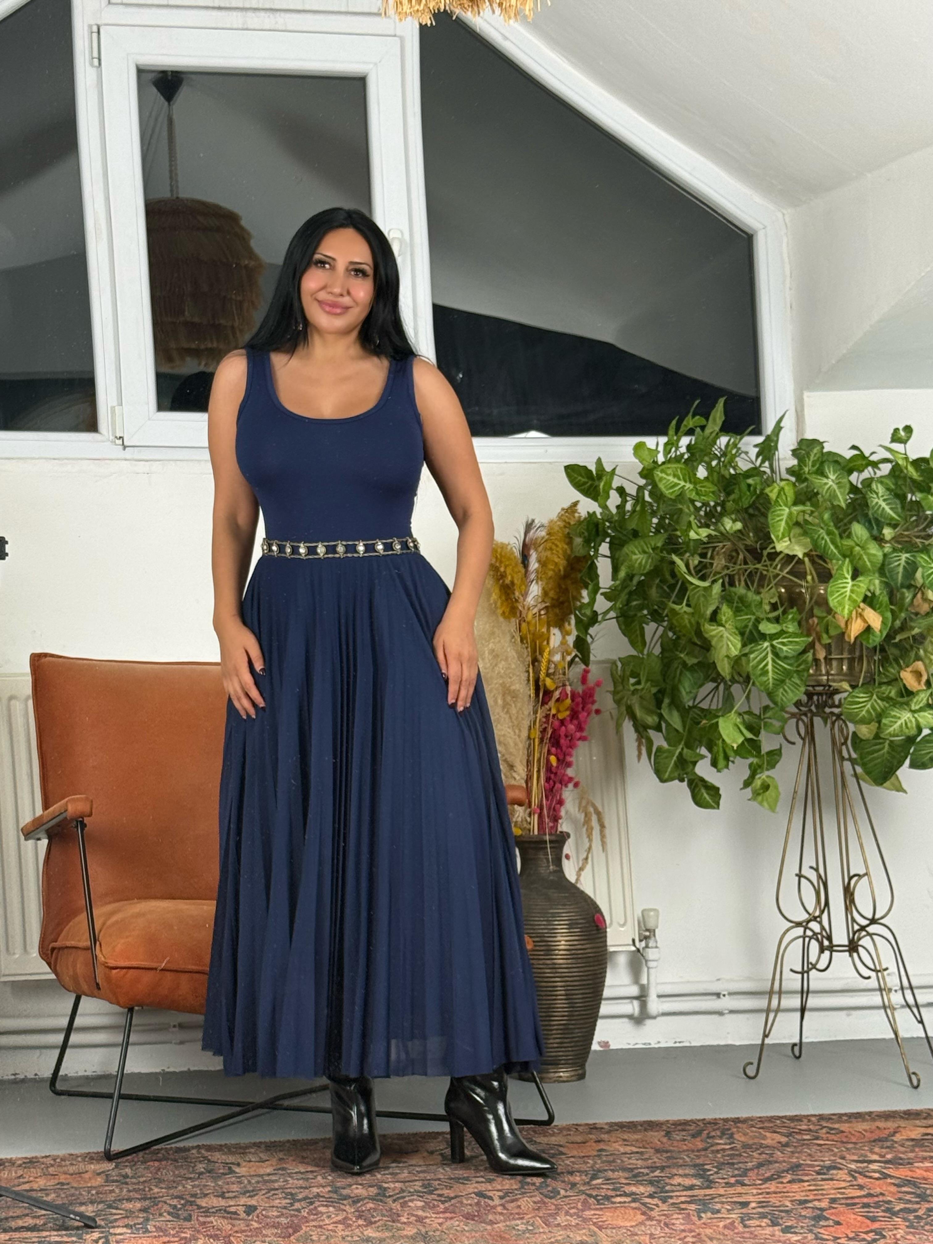 Pliseli Askılı Elbise & Yarasa Kol Bluz Takım