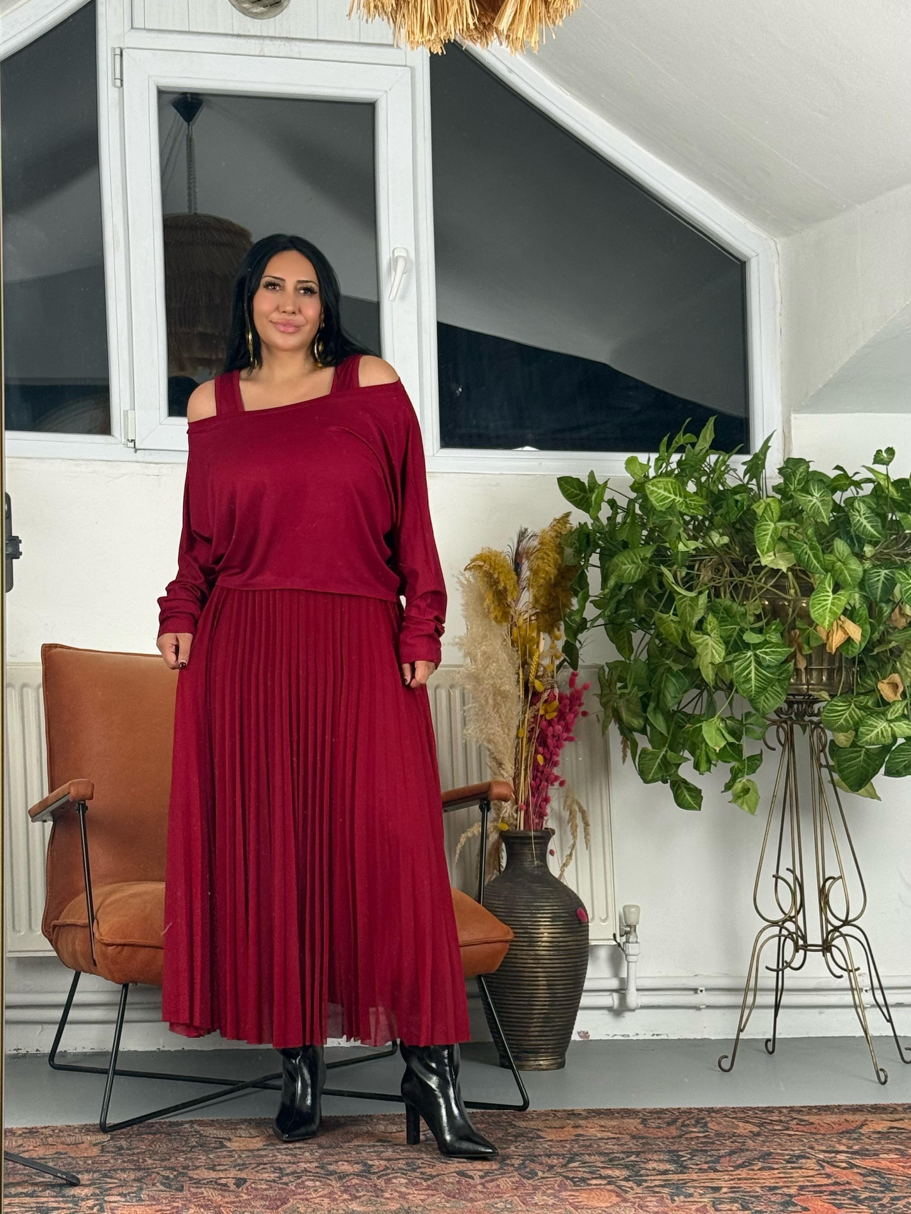 Pliseli Askılı Elbise & Yarasa Kol Bluz Takım