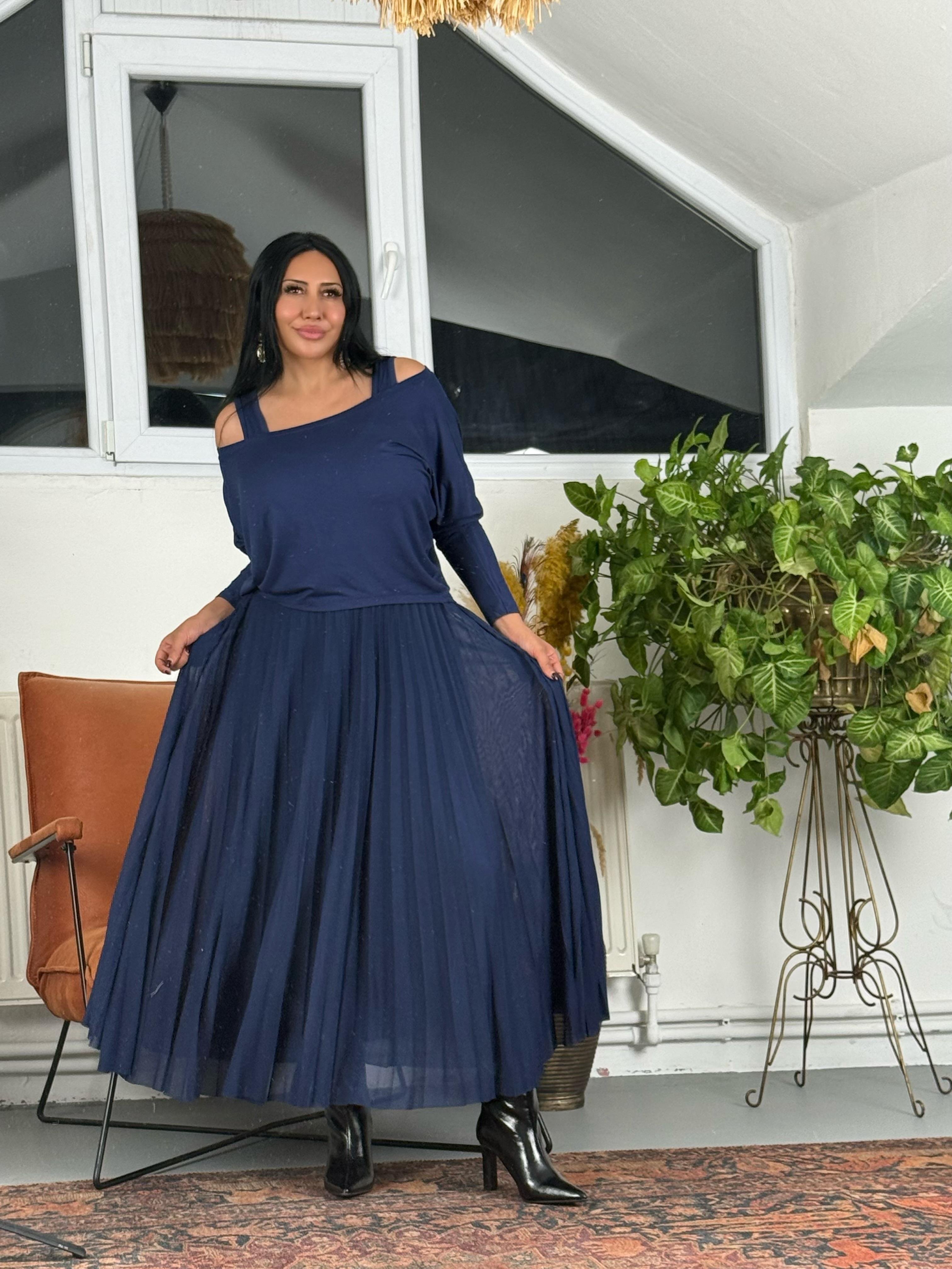 Pliseli Askılı Elbise & Yarasa Kol Bluz Takım