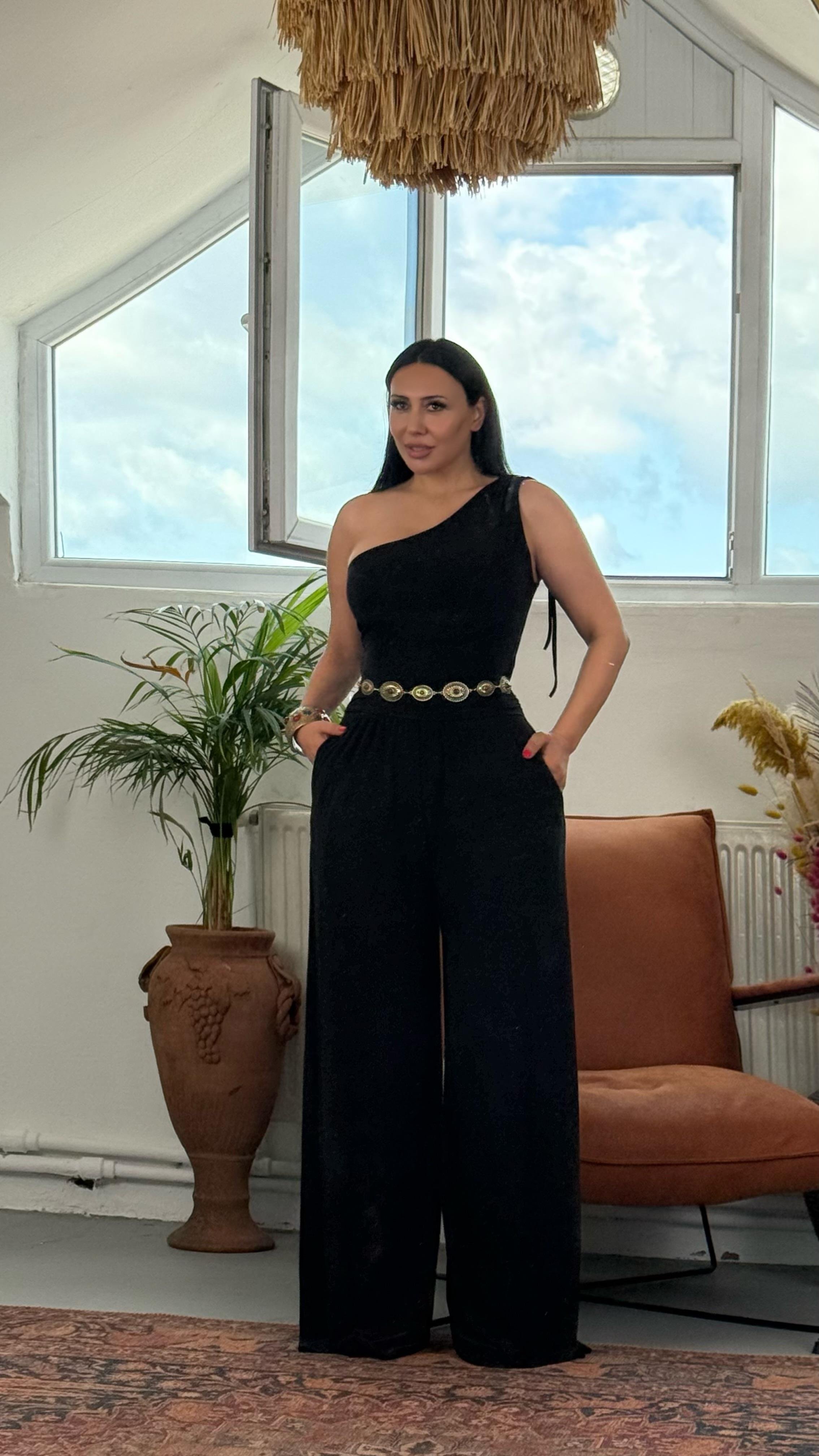 Siyah Tek Omuz Tulum