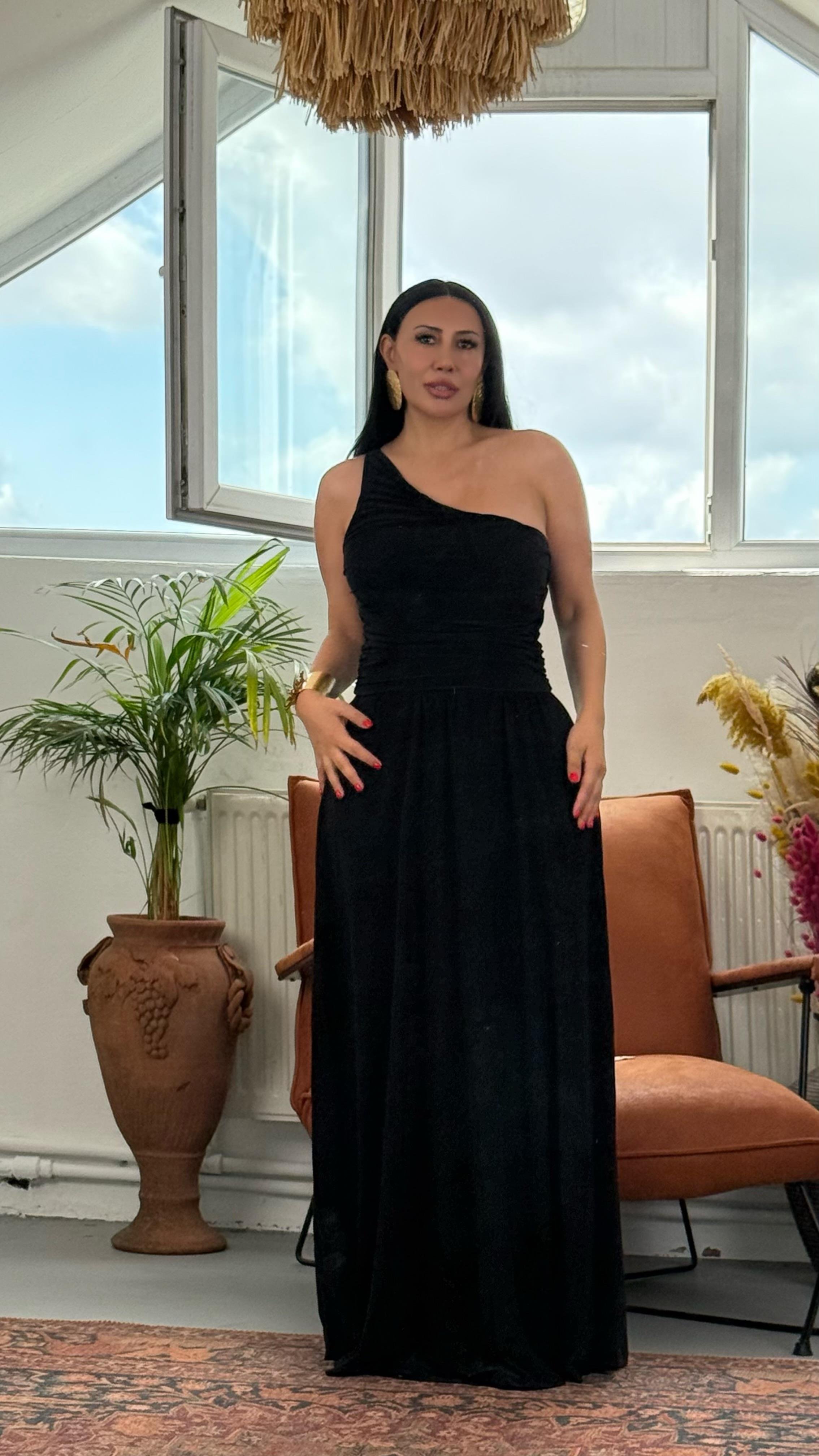 Tek Omuz Drapeli Maxi Elbise – Nar Çiçeği & Siyah