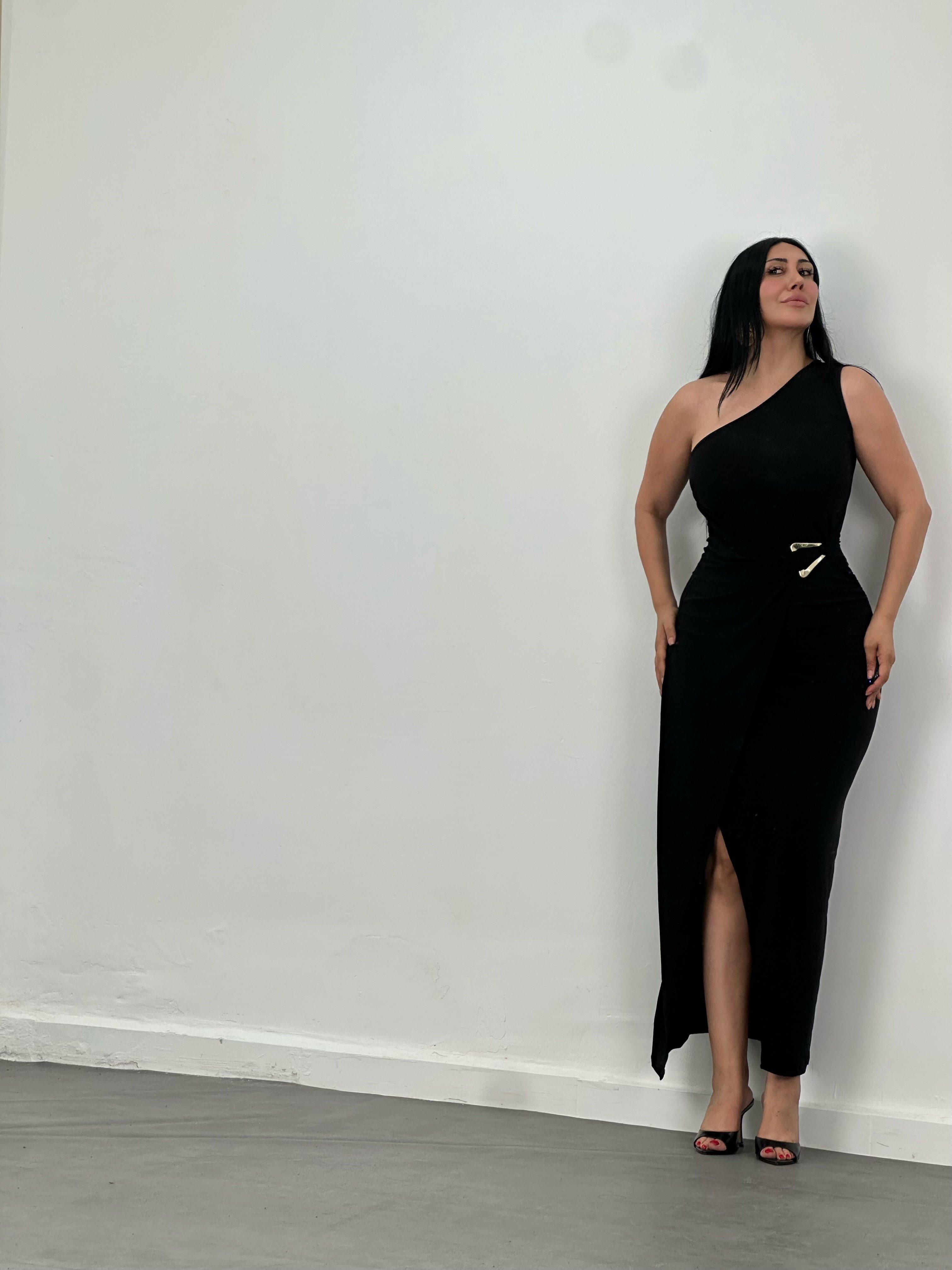 Tek Omuz Drapeli Tokalı Maxi Elbise