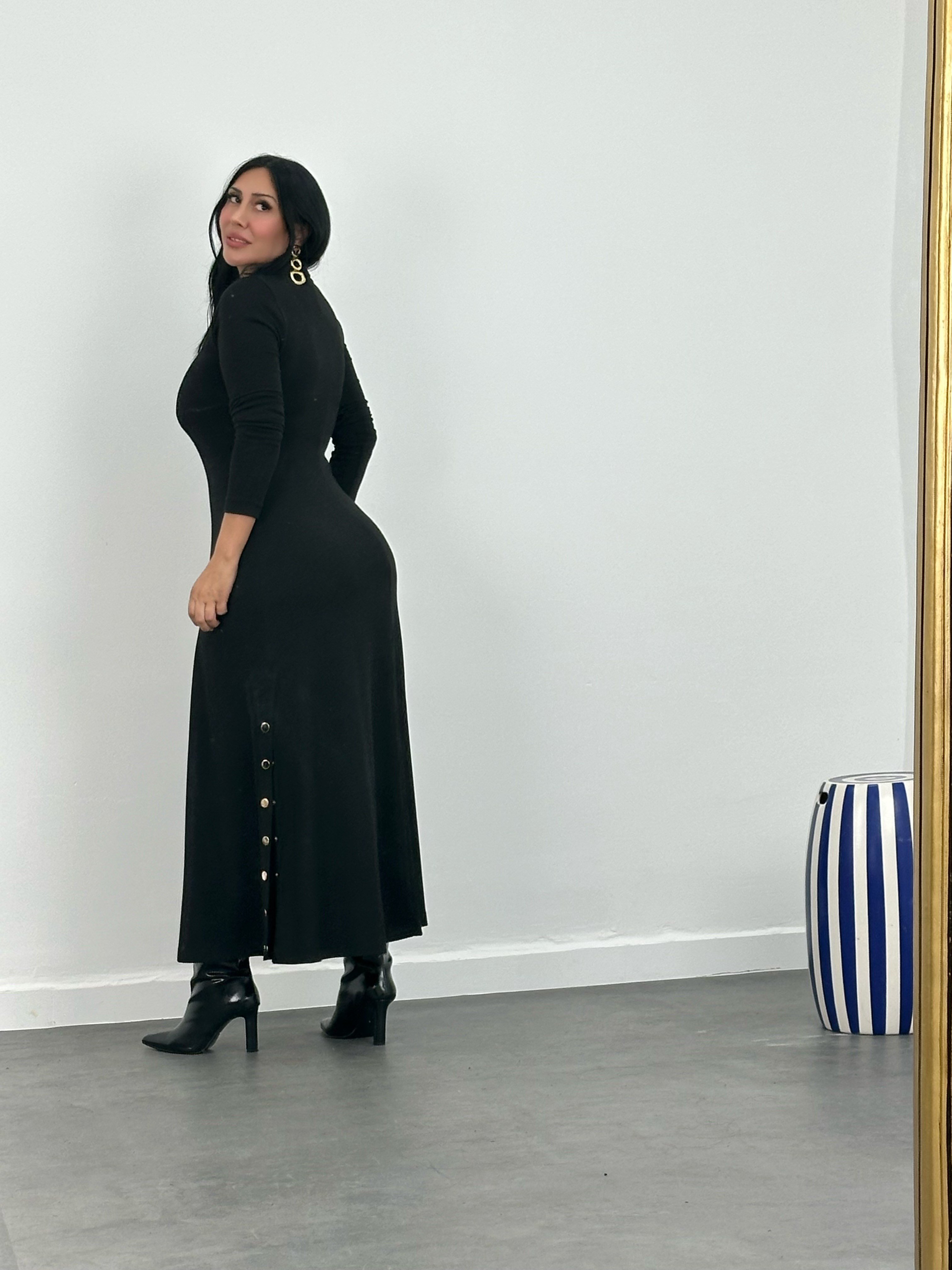 Yırtmaçlı Çıtçıt Detaylı Çilek Triko Elbise 