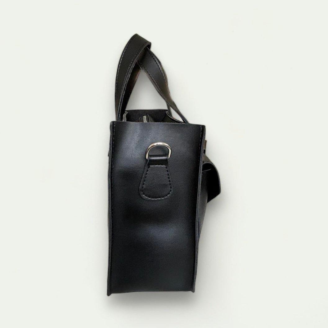 Vanessa Siyah Deri Evrak