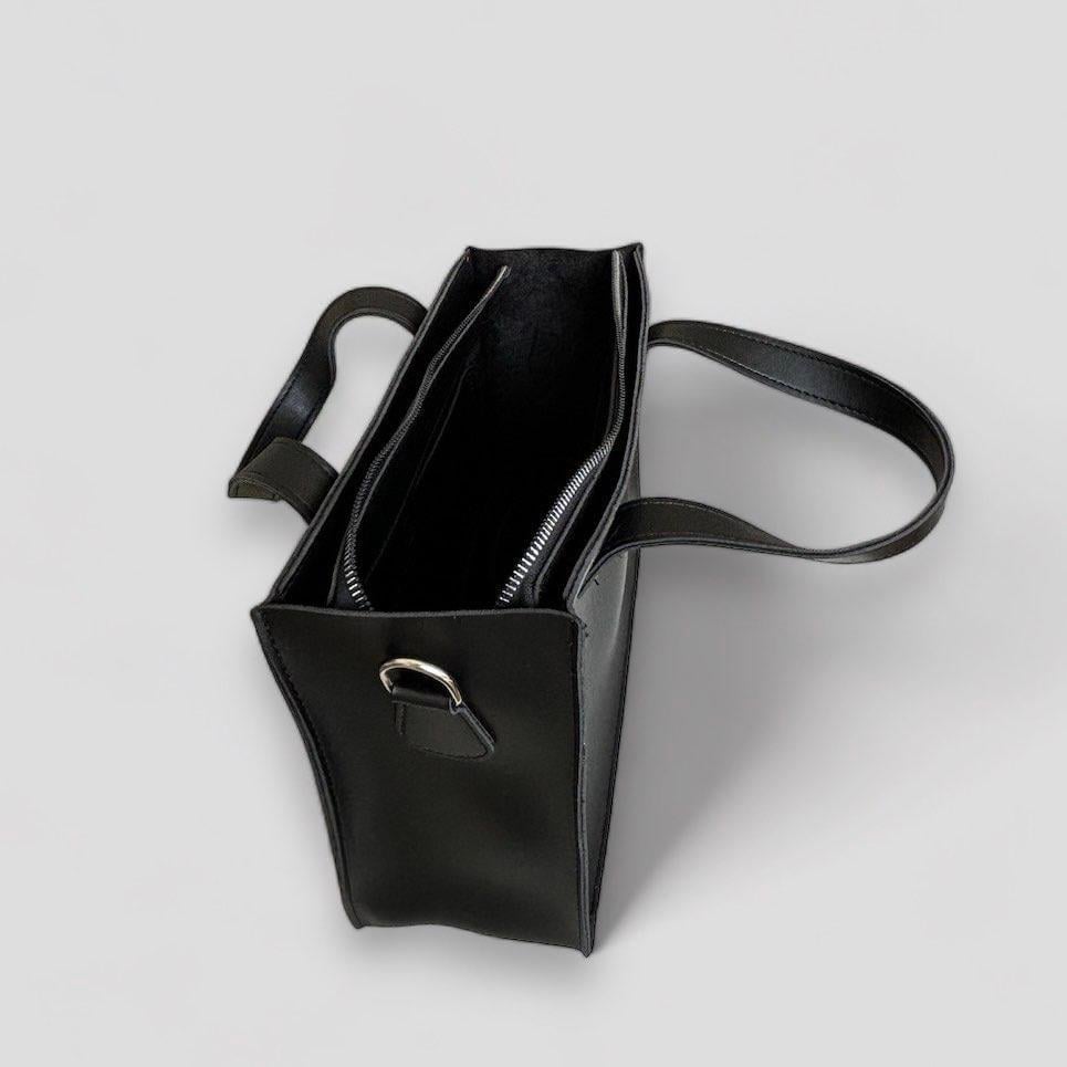 Vanessa Siyah Deri Evrak