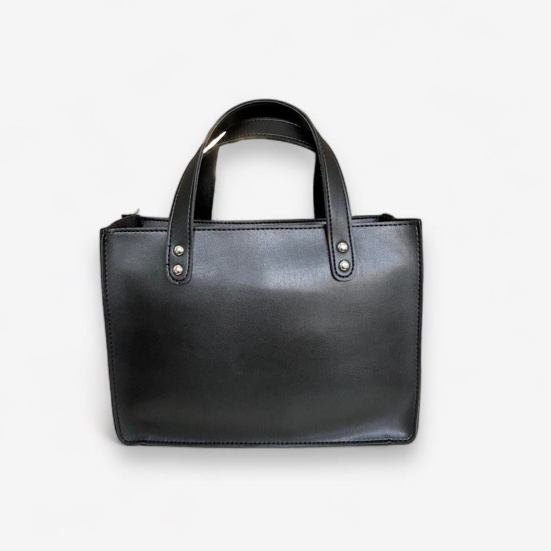 Vanessa Siyah Deri Evrak