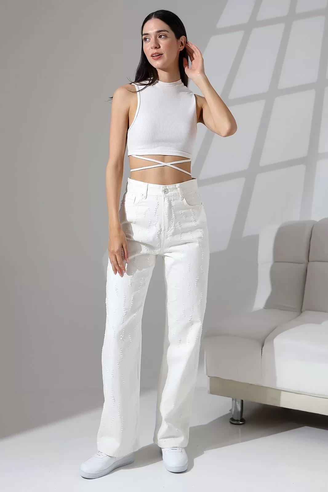 BEYAZ LAZER KESİM STRAIGHT FIT PANTOLON