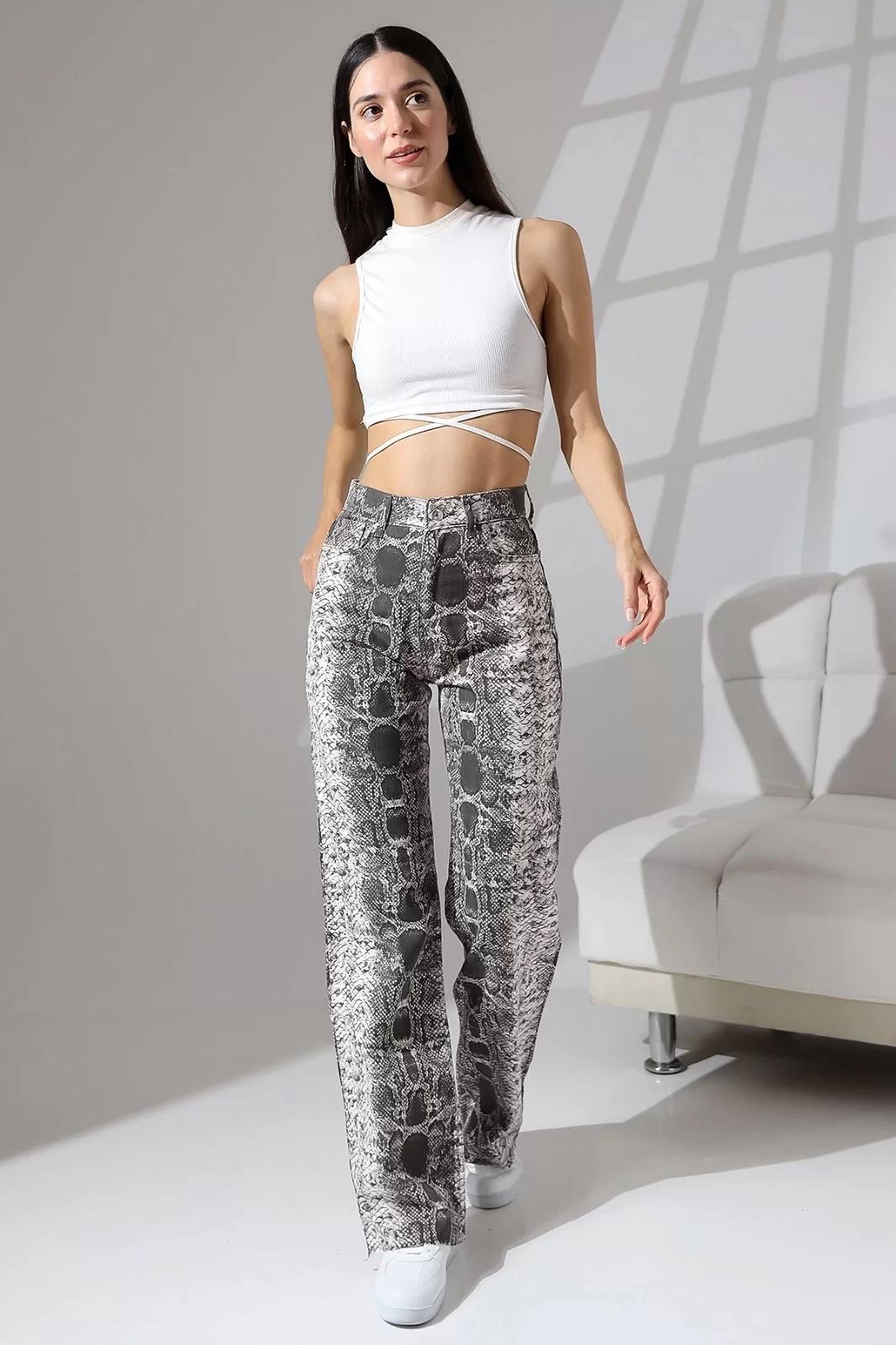 GRİ YILAN DESENLİ STRAIGHT FIT PANTOLON