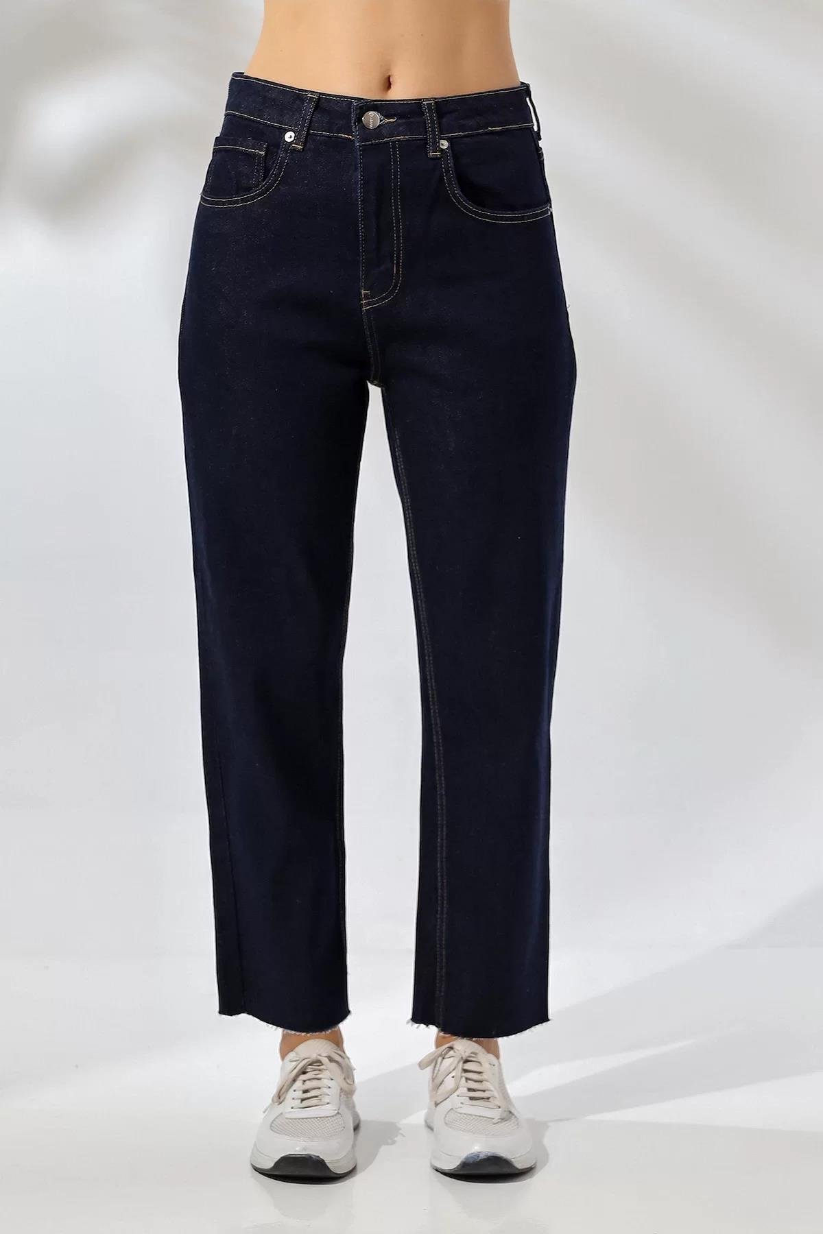 KESİK PAÇALI BOY FIT JEAN