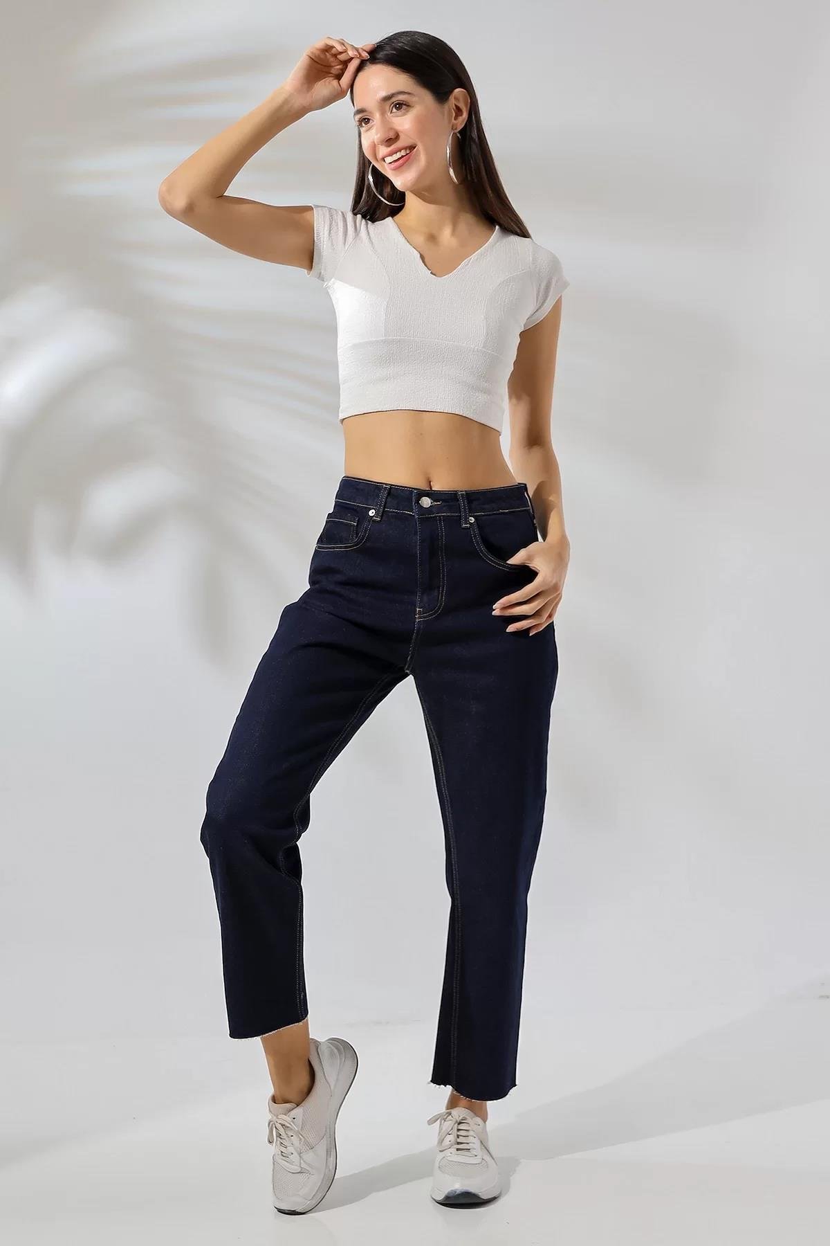 KESİK PAÇALI BOY FIT JEAN
