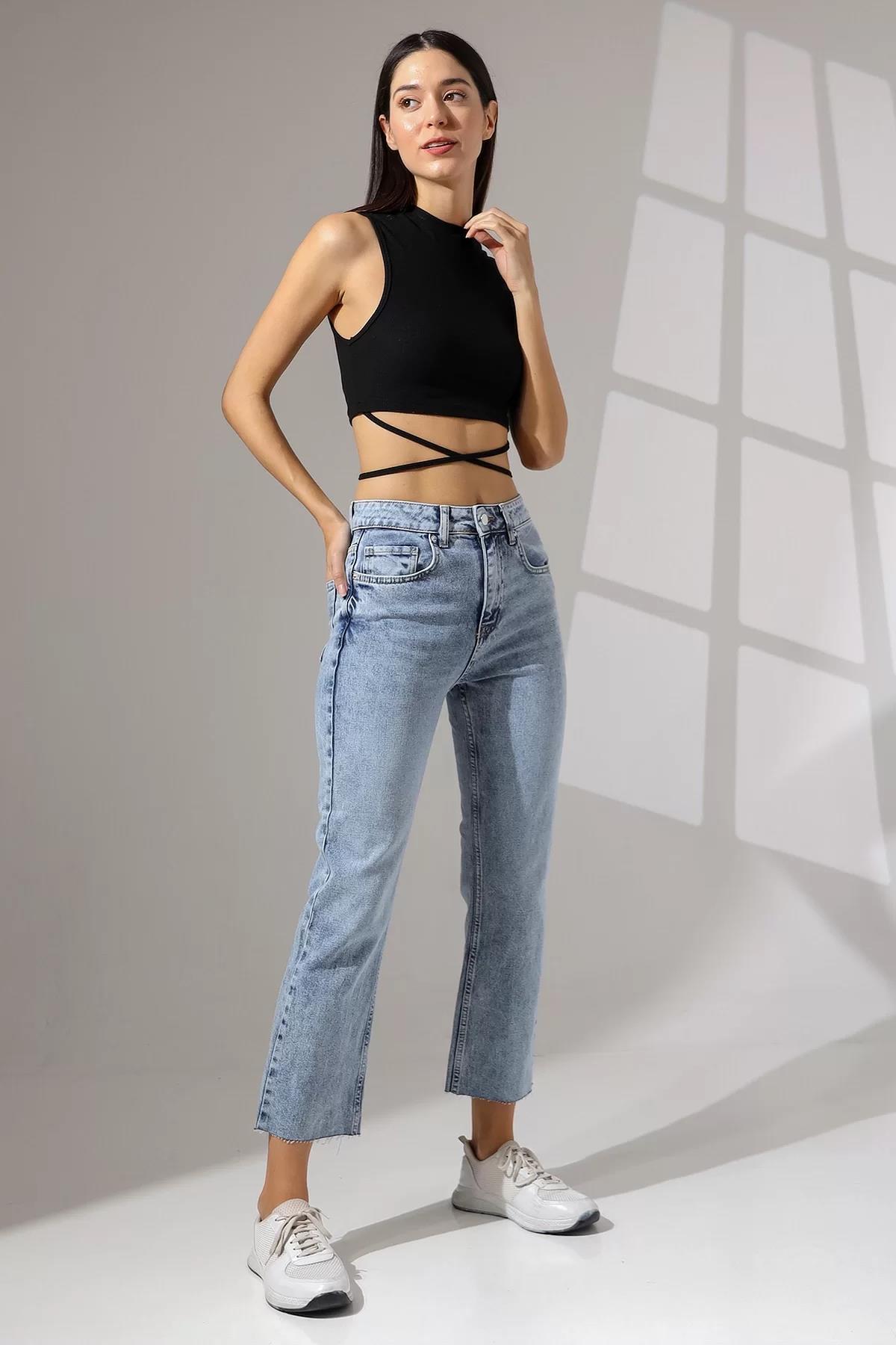 KESİK PAÇALI BOY FIT JEAN