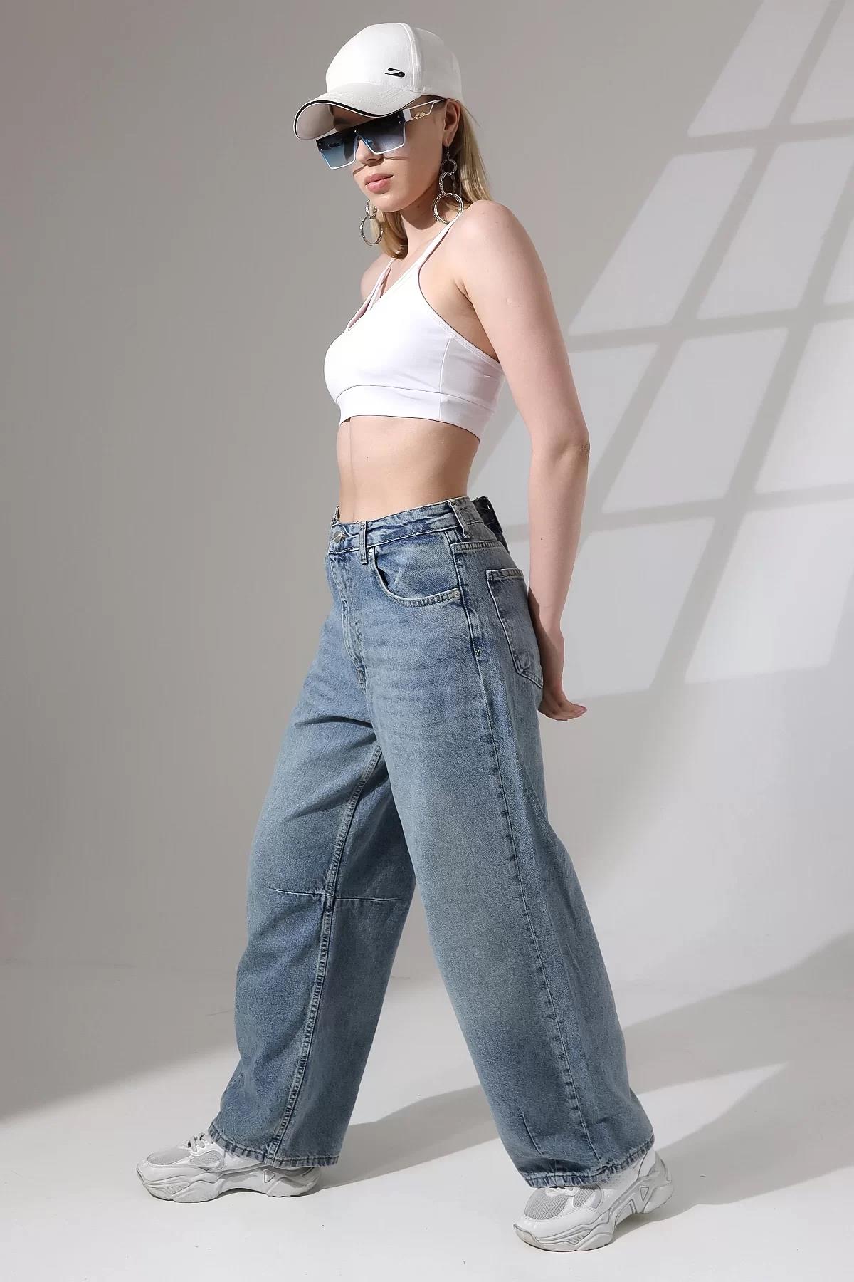 MAVİ ÖN DİKİŞ DETAYLI BAGGY JEAN