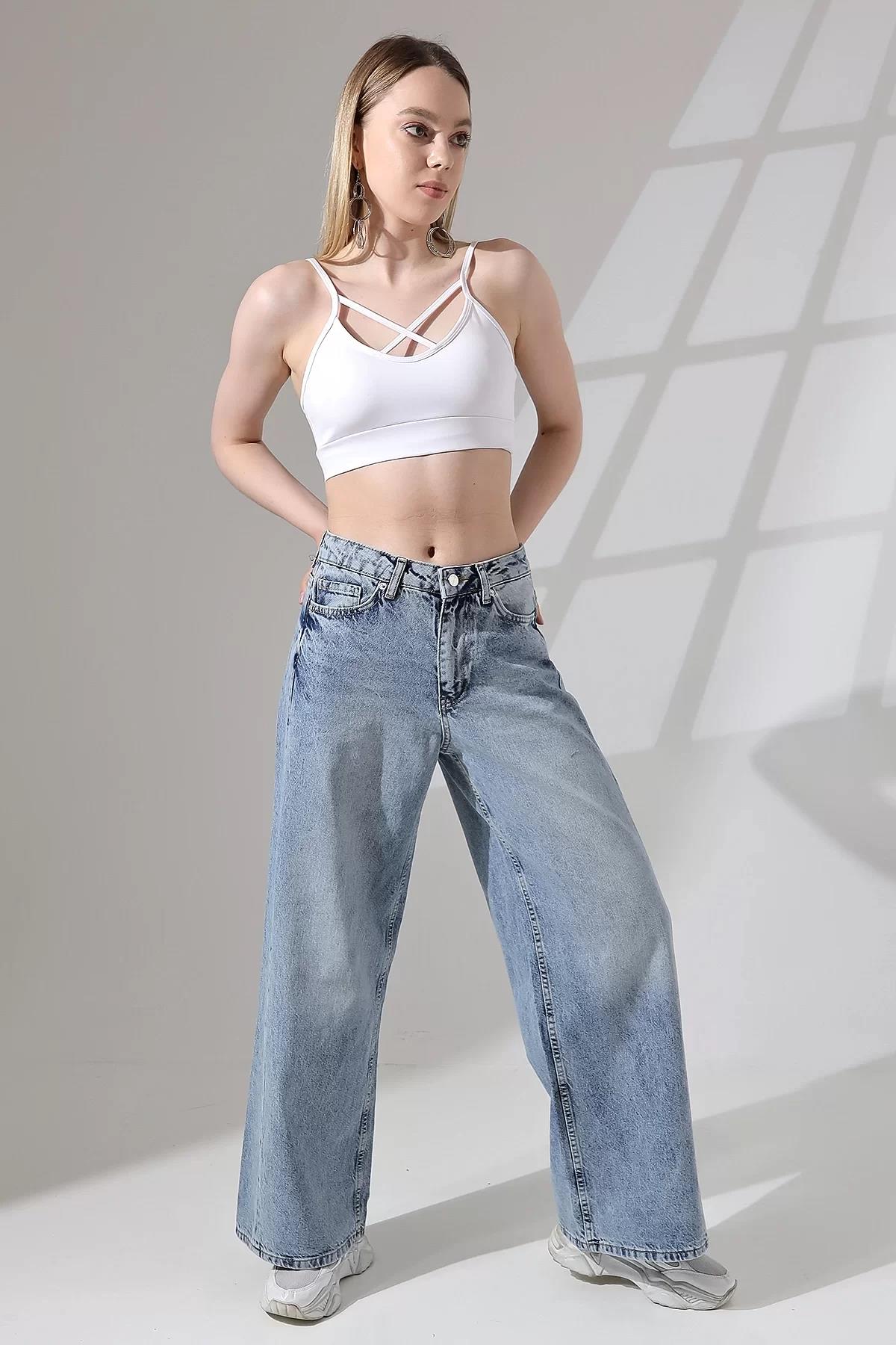 MAVİ YAN DİKİŞ DETAYLI BAGGY JEAN