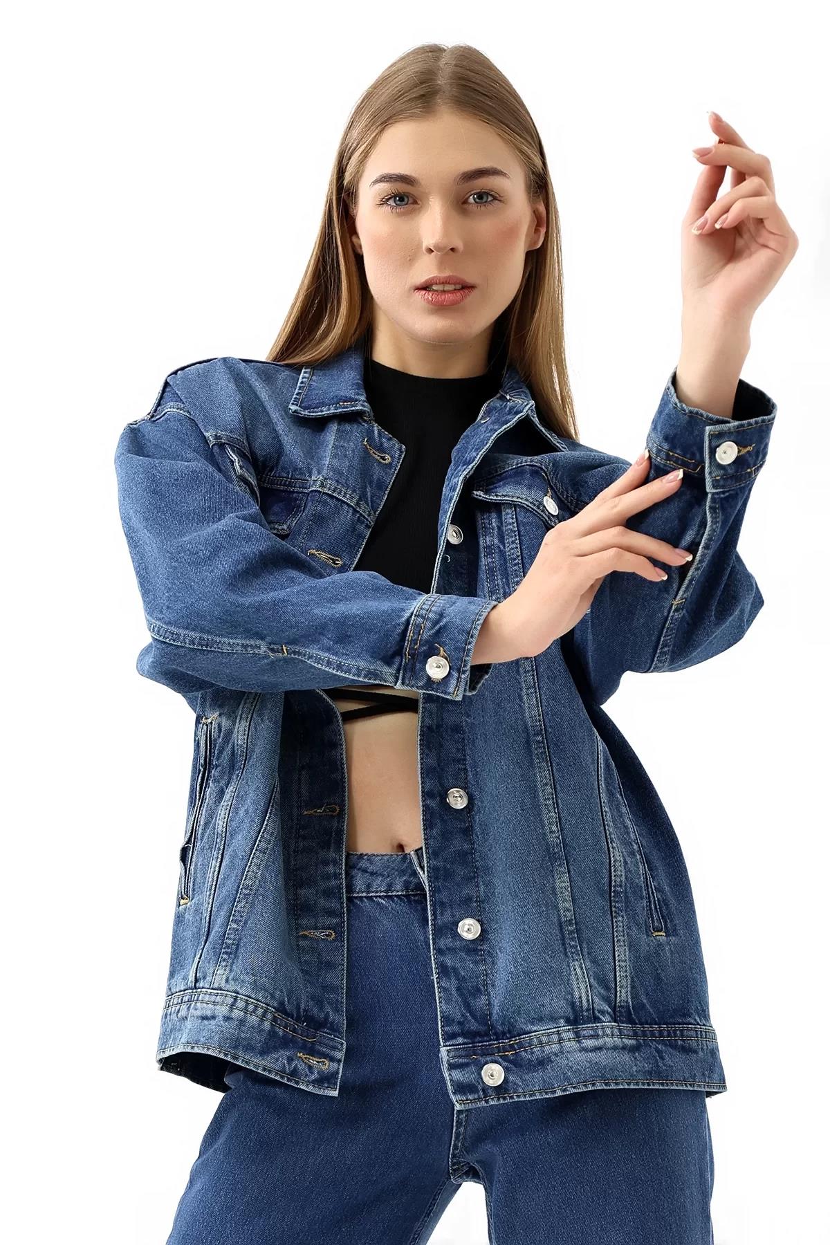 Mavi Yıkamalı Oversize Denim Ceket