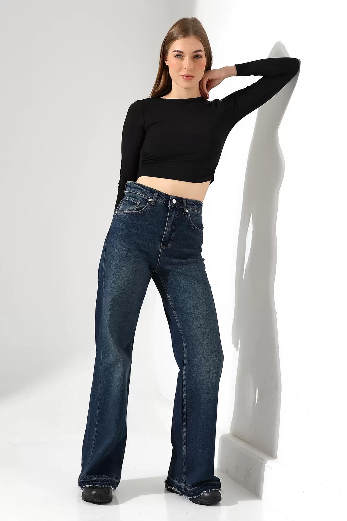 Paça Detaylı Wide Leg Jean