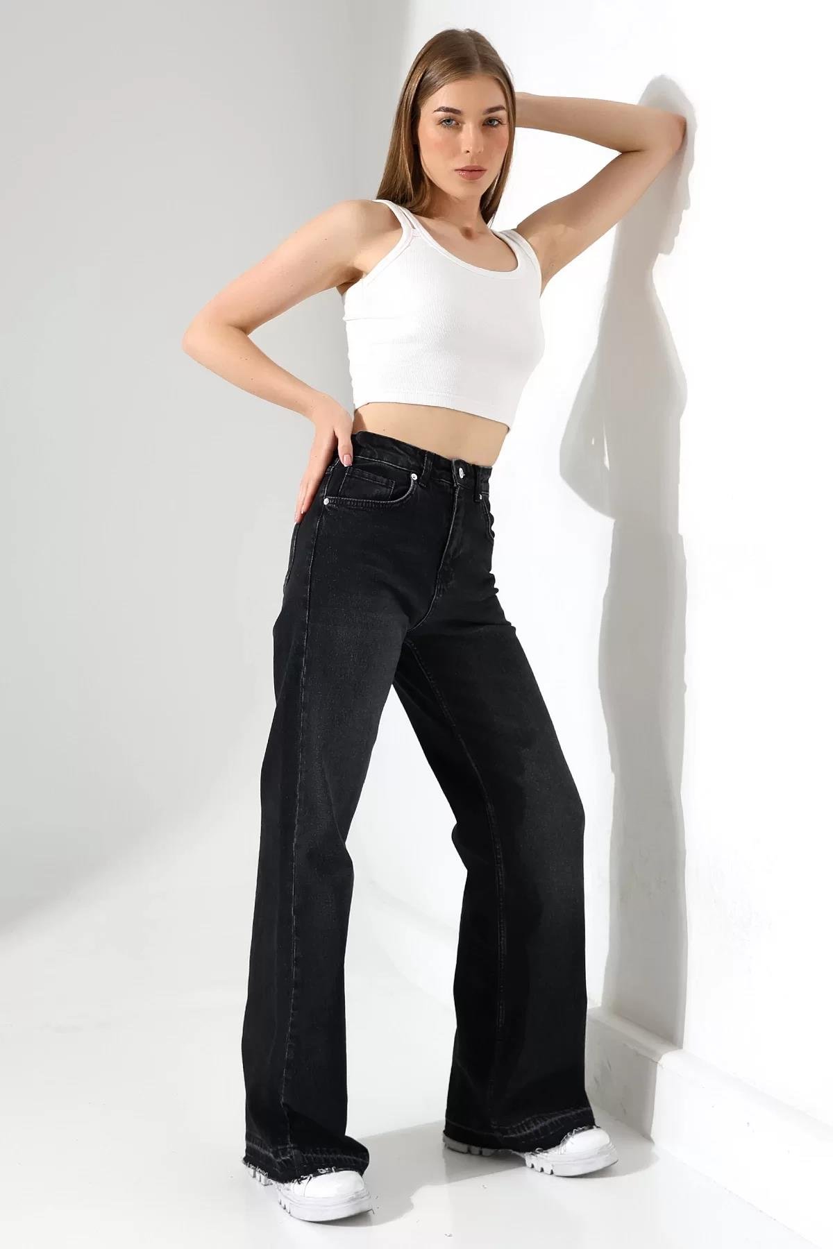 Paça Detaylı Wide Leg Jean