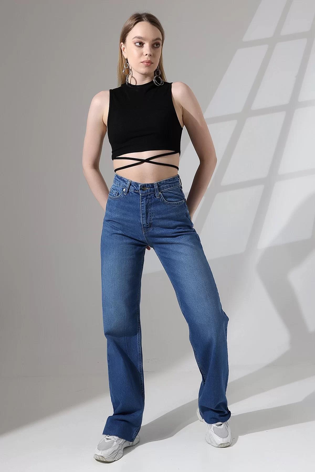 YÜKSEK BEL KESİK PAÇA KOYU MAVİ STRAIGHT FIT JEAN