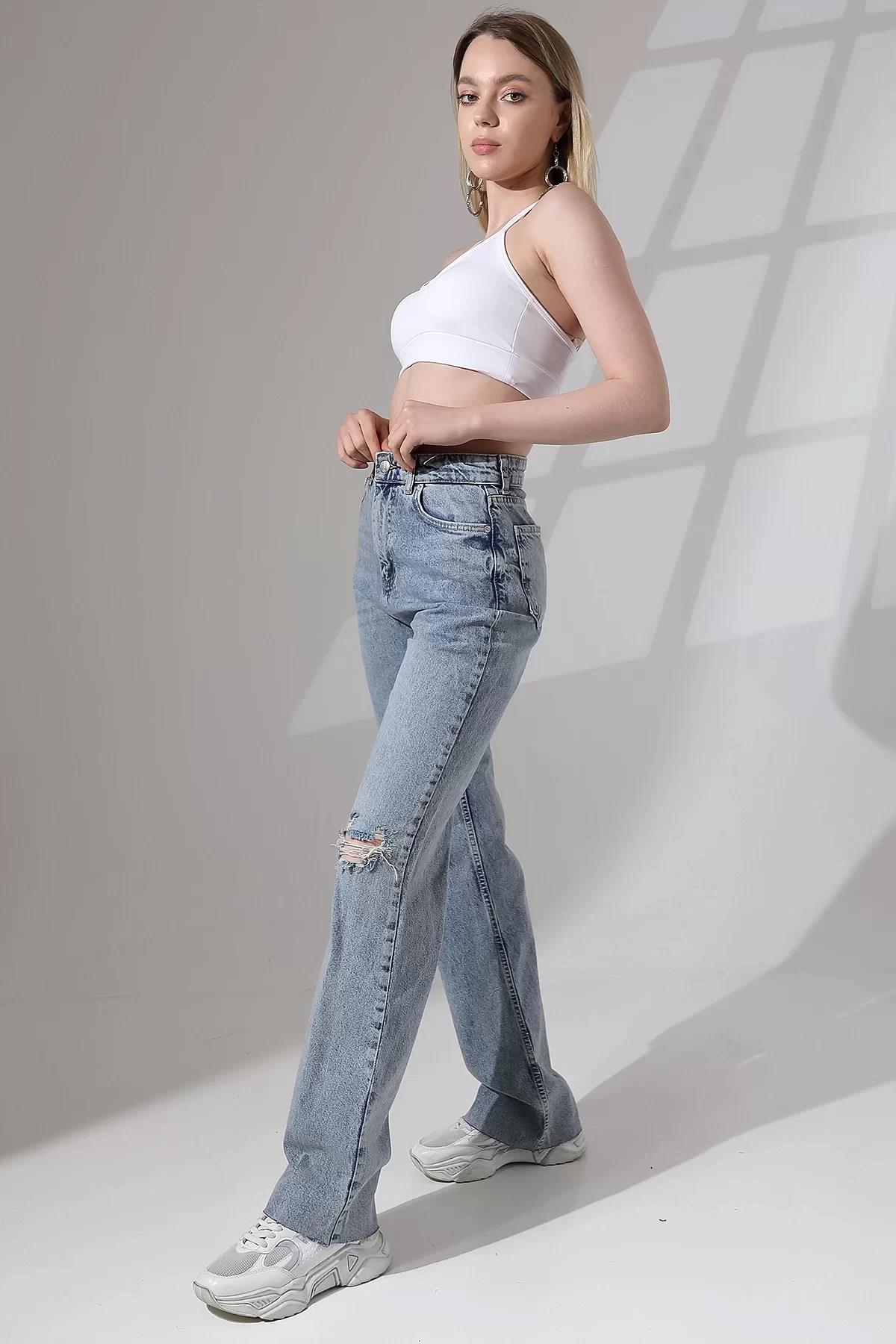 YÜKSEK BEL YIRTIK DETAYLI STRAIGHT FIT JEAN