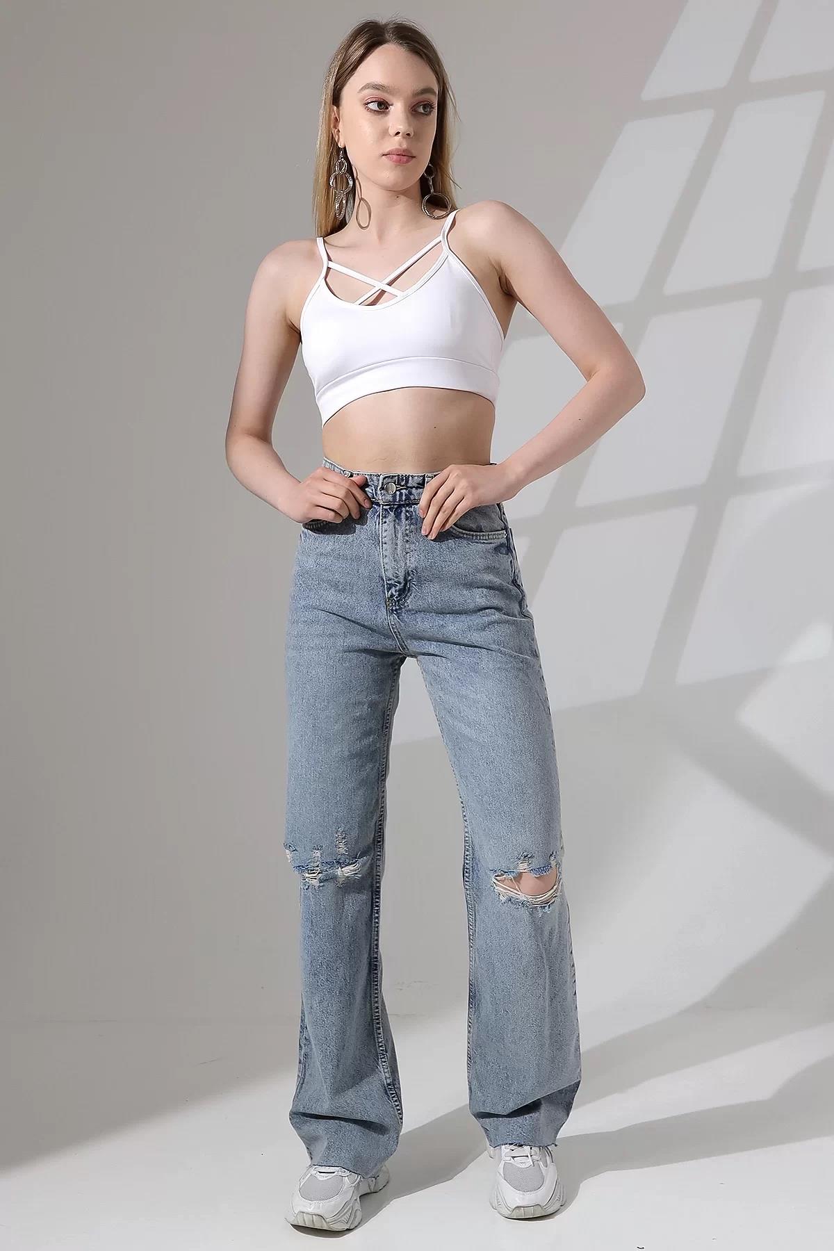 YÜKSEK BEL YIRTIK DETAYLI STRAIGHT FIT JEAN