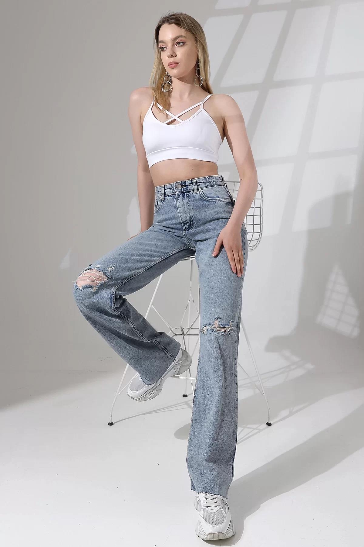 YÜKSEK BEL YIRTIK DETAYLI STRAIGHT FIT JEAN