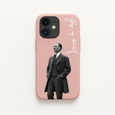 iphone-ataturk-ve-imza-baskili-lansman-55f773.png